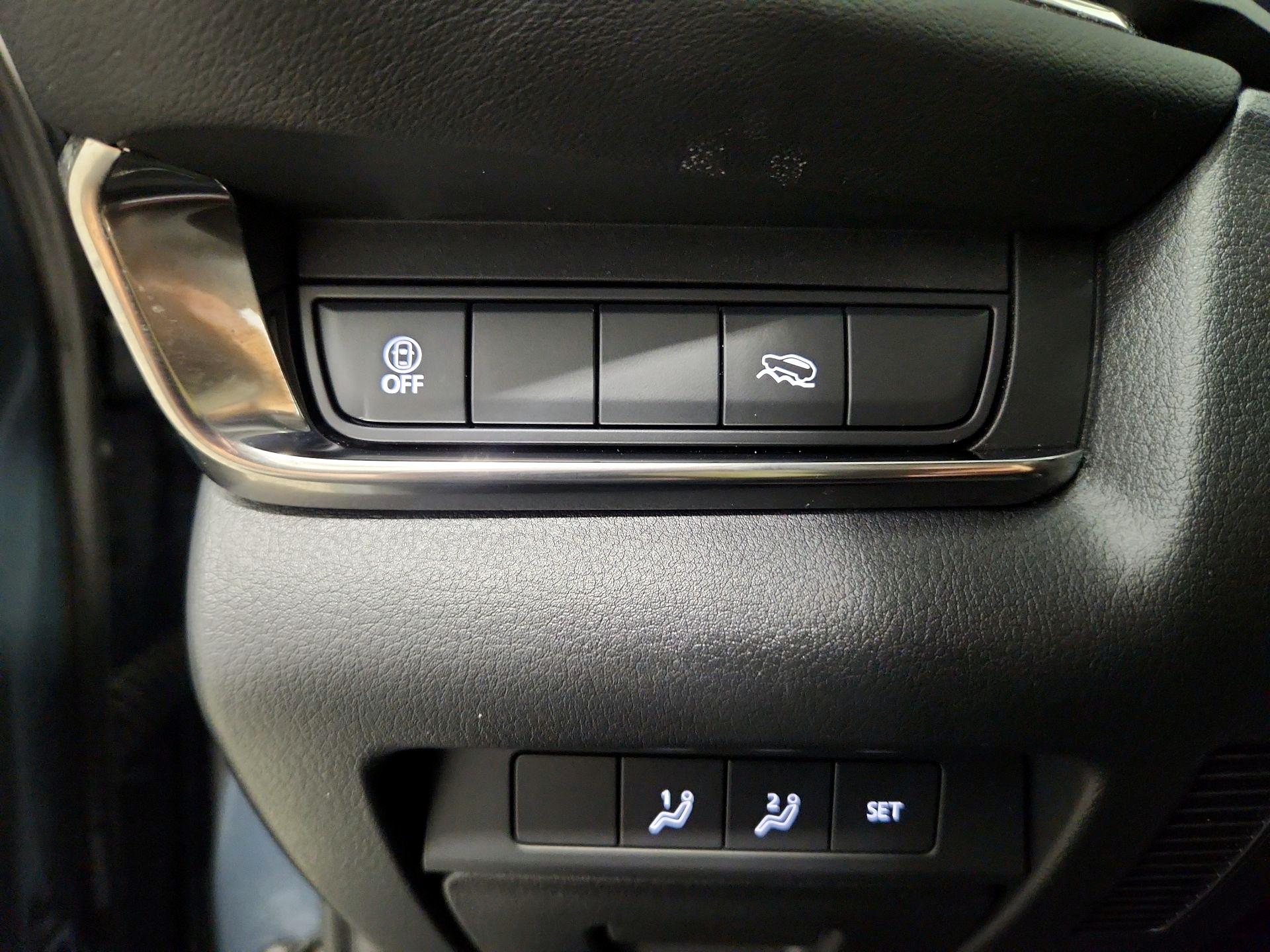 Thumbnail: 2023 Mazda CX-30 - 13