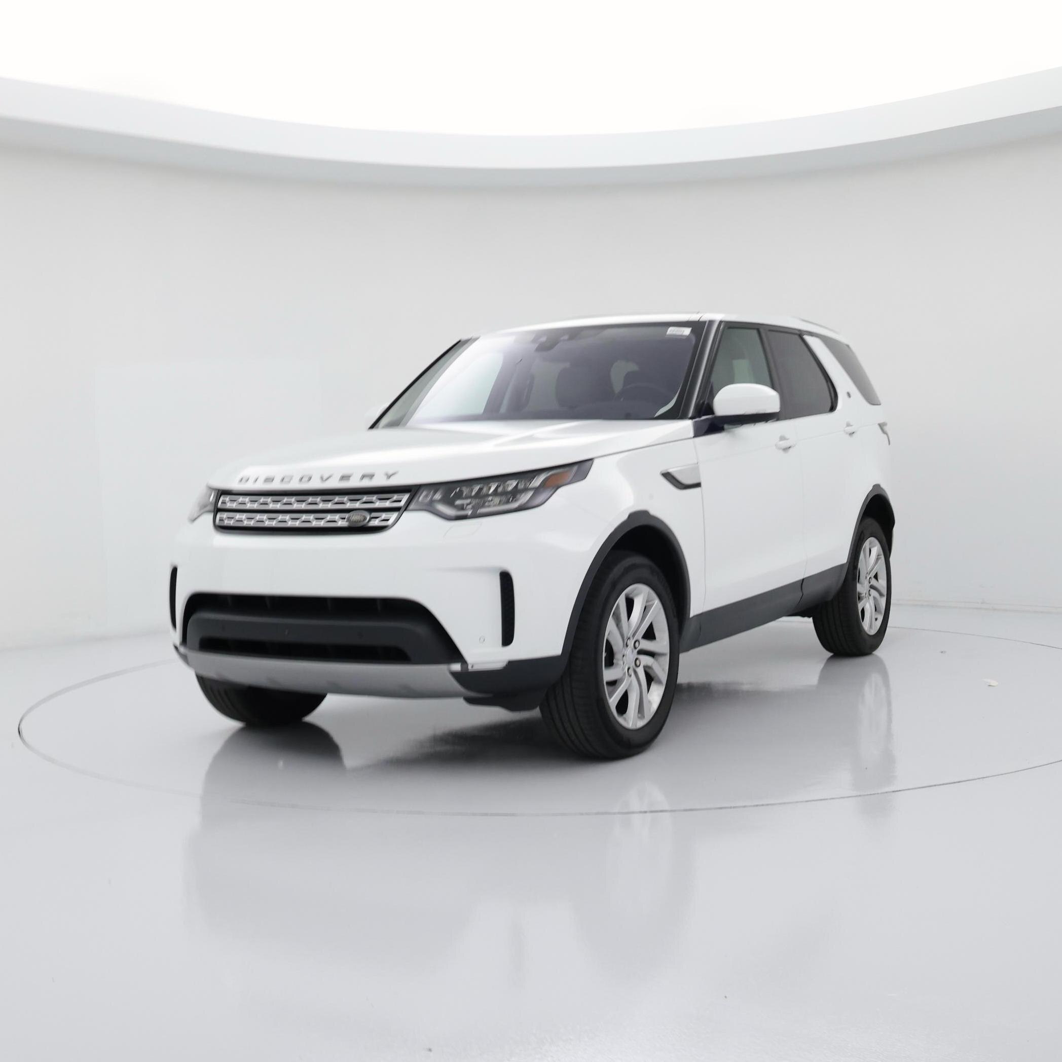 Thumbnail: 2017 Land Rover Discovery - 4