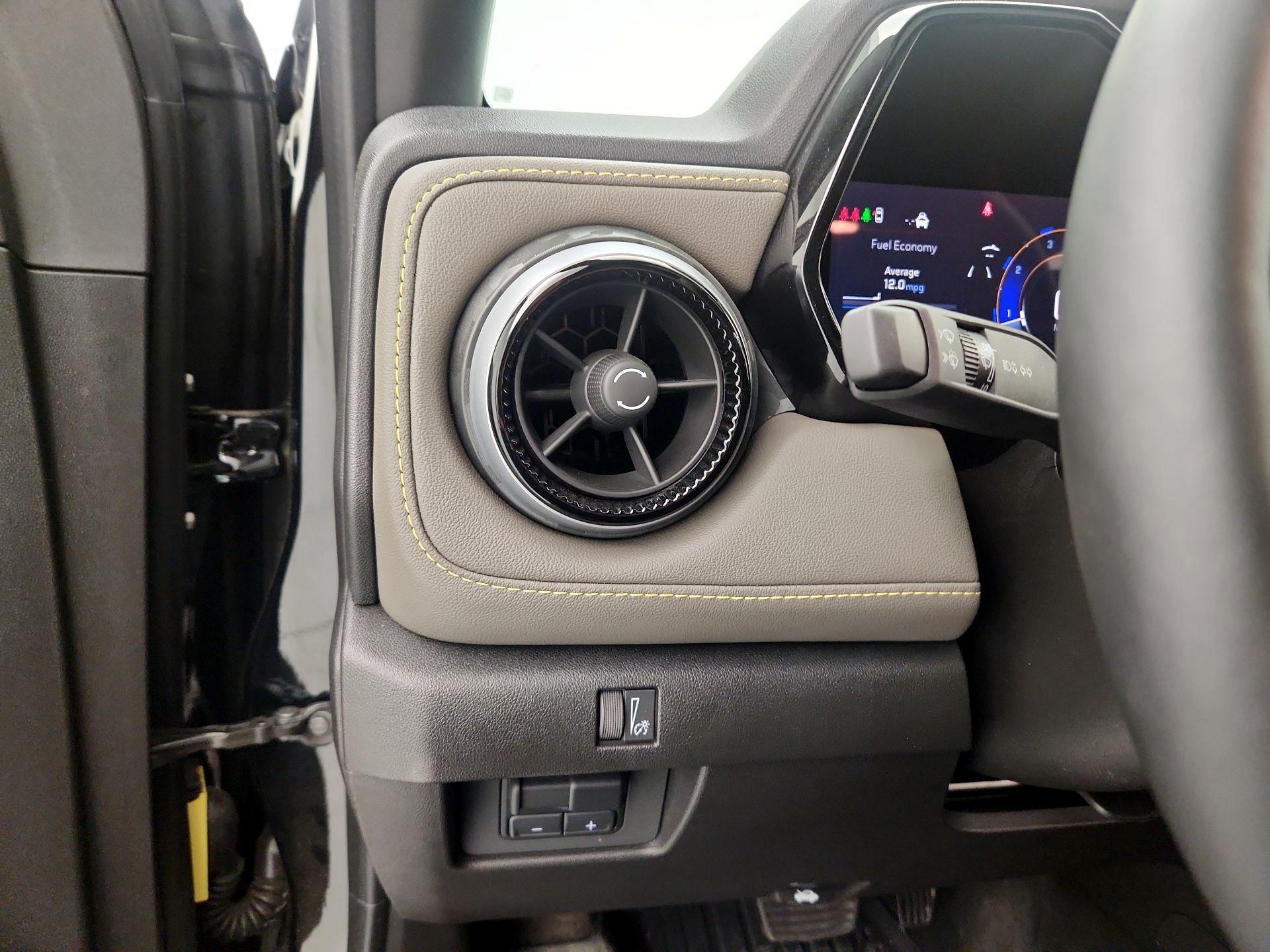 Thumbnail: 2026 Chevrolet Colorado - 13