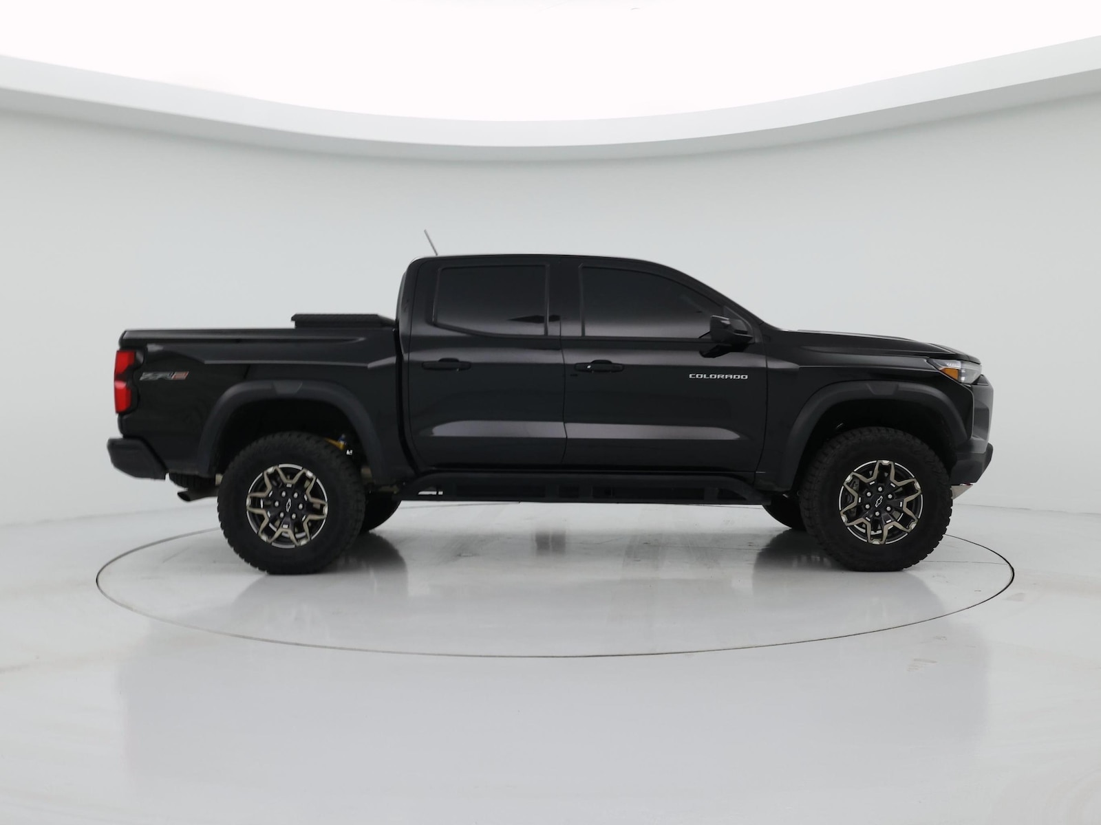 2026 Chevrolet Colorado ZR2 - Photo 8