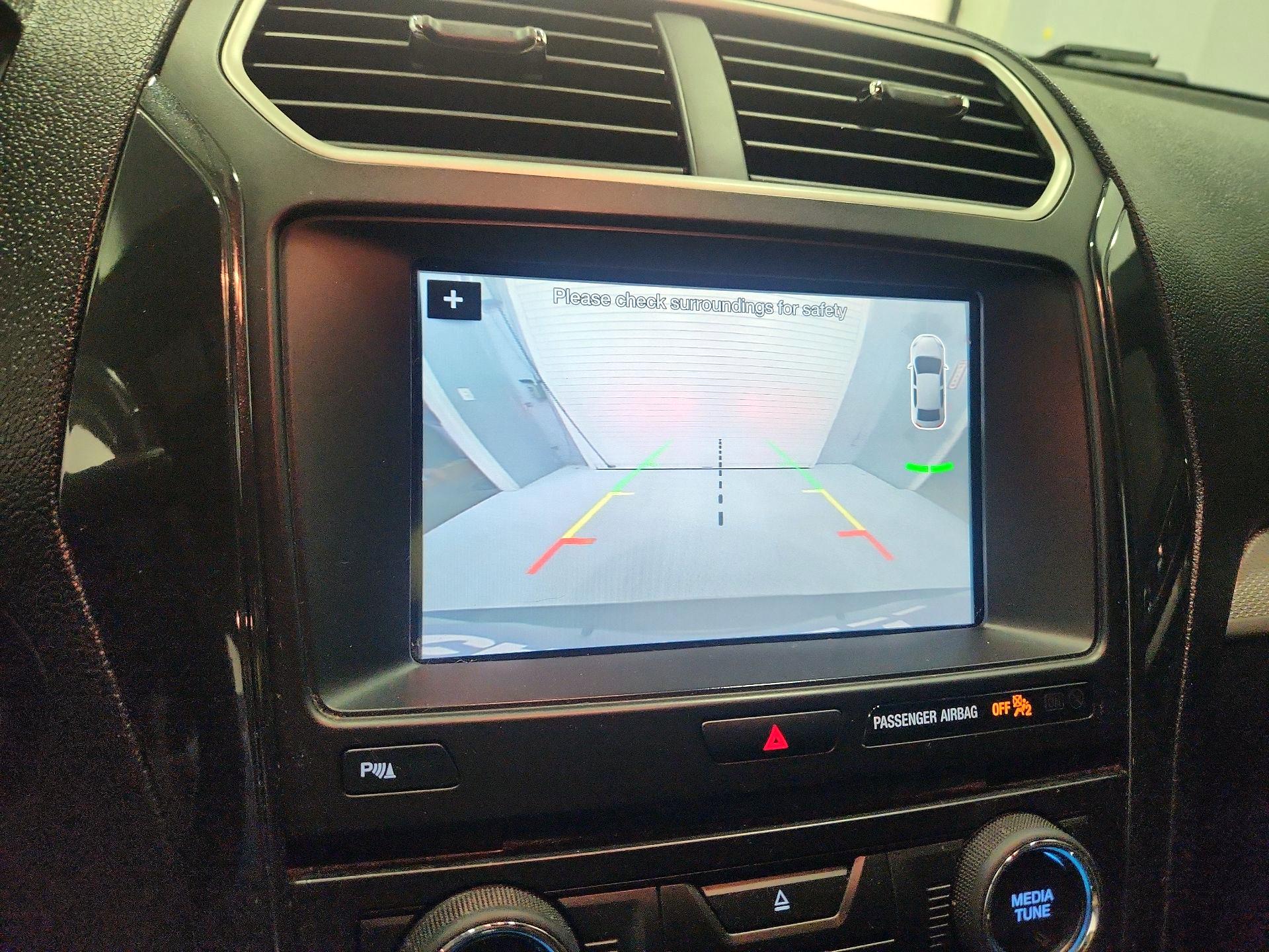 Thumbnail: 2017 Ford Explorer - 14