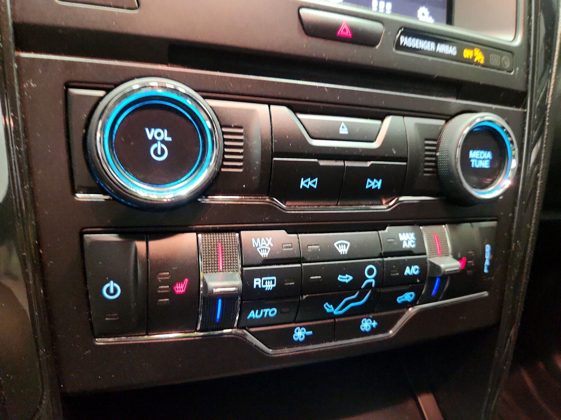 Thumbnail: 2017 Ford Explorer - 16