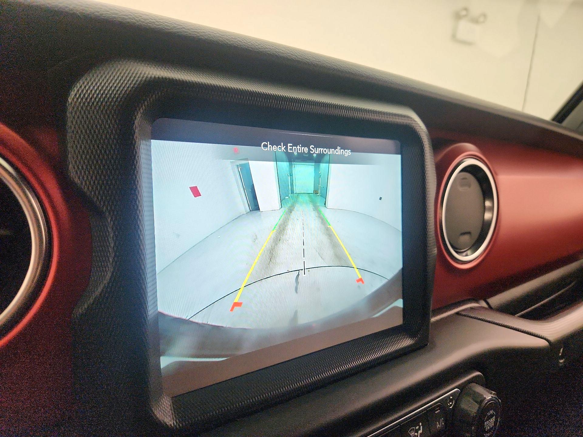 Thumbnail: 2022 Jeep Wrangler - 15