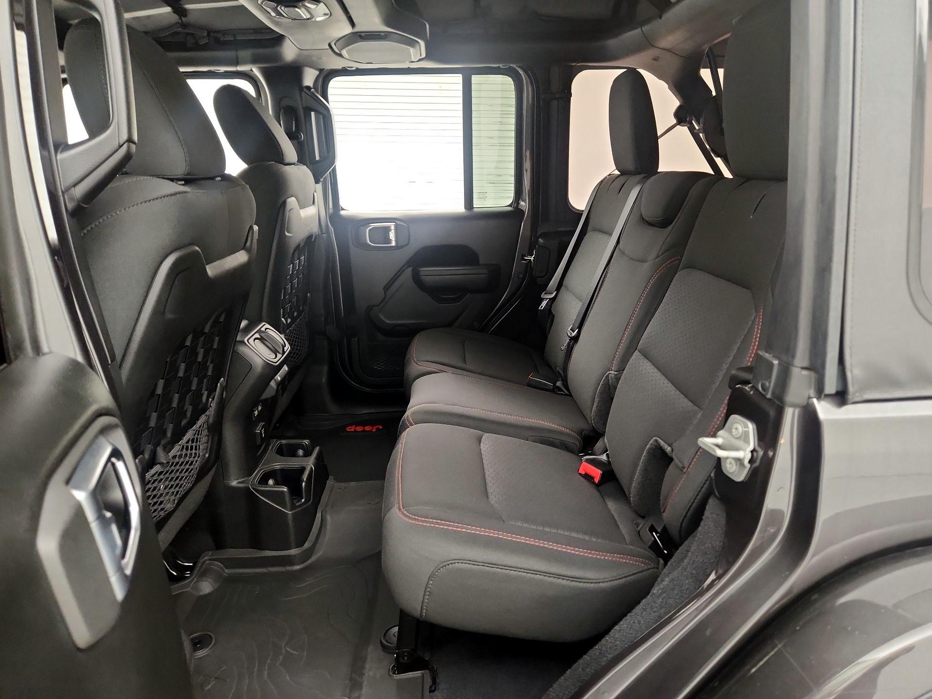 Thumbnail: 2022 Jeep Wrangler - 20