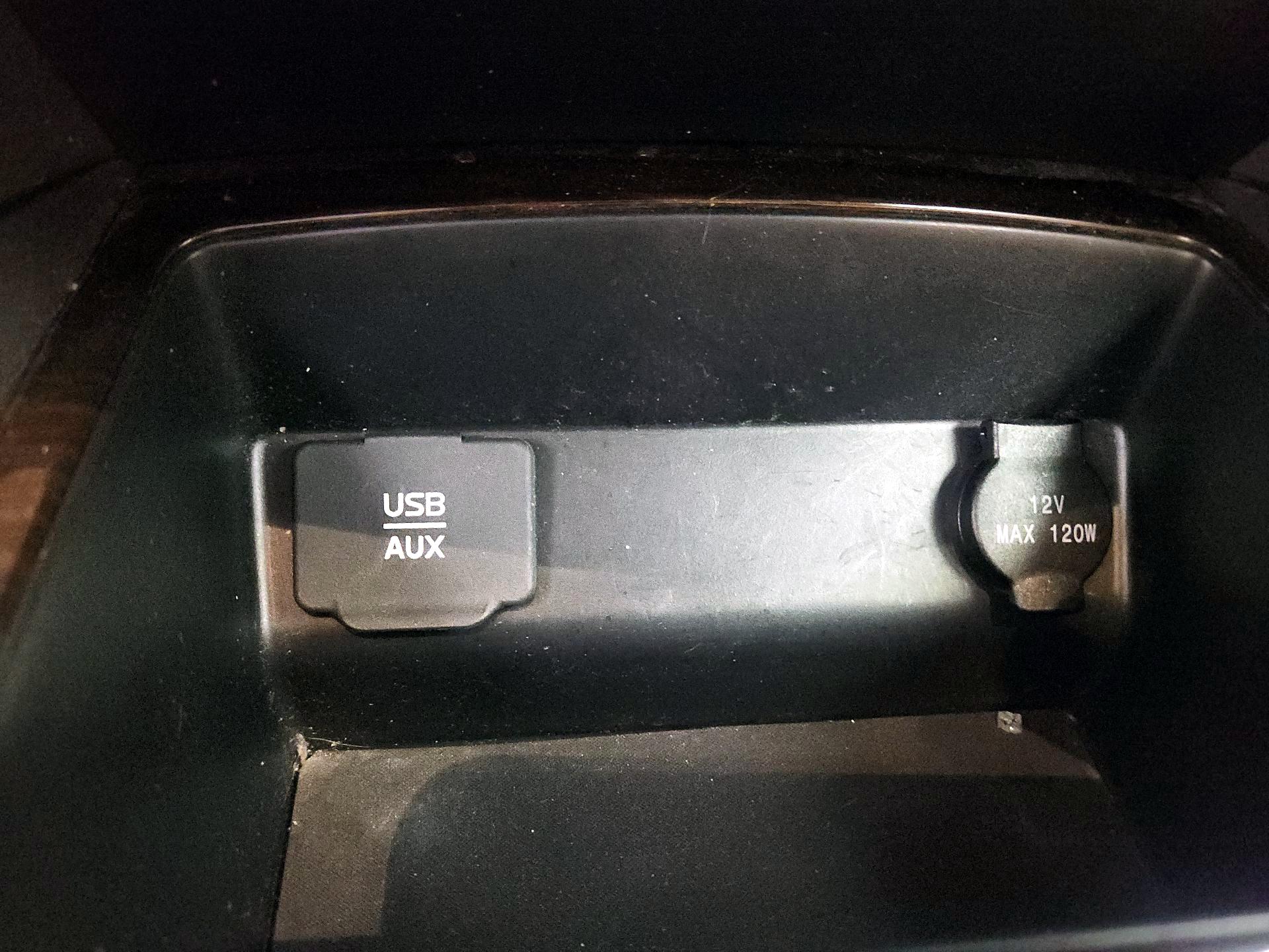 Thumbnail: 2015 Nissan Altima - 18