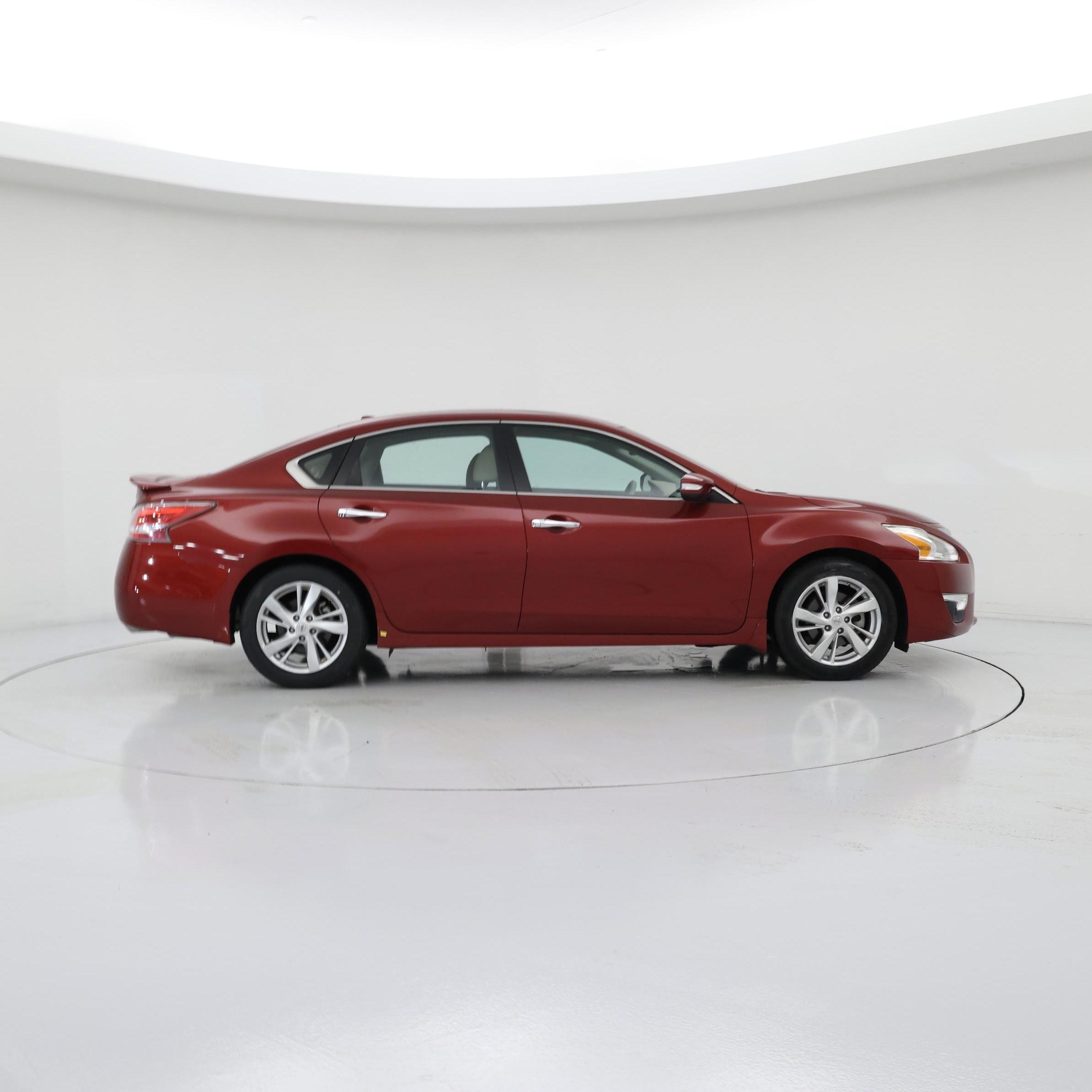 Thumbnail: 2015 Nissan Altima - 7