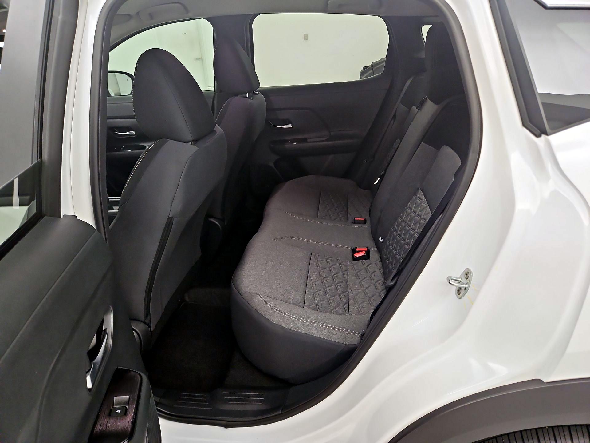 Thumbnail: 2026 Nissan Kicks - 18