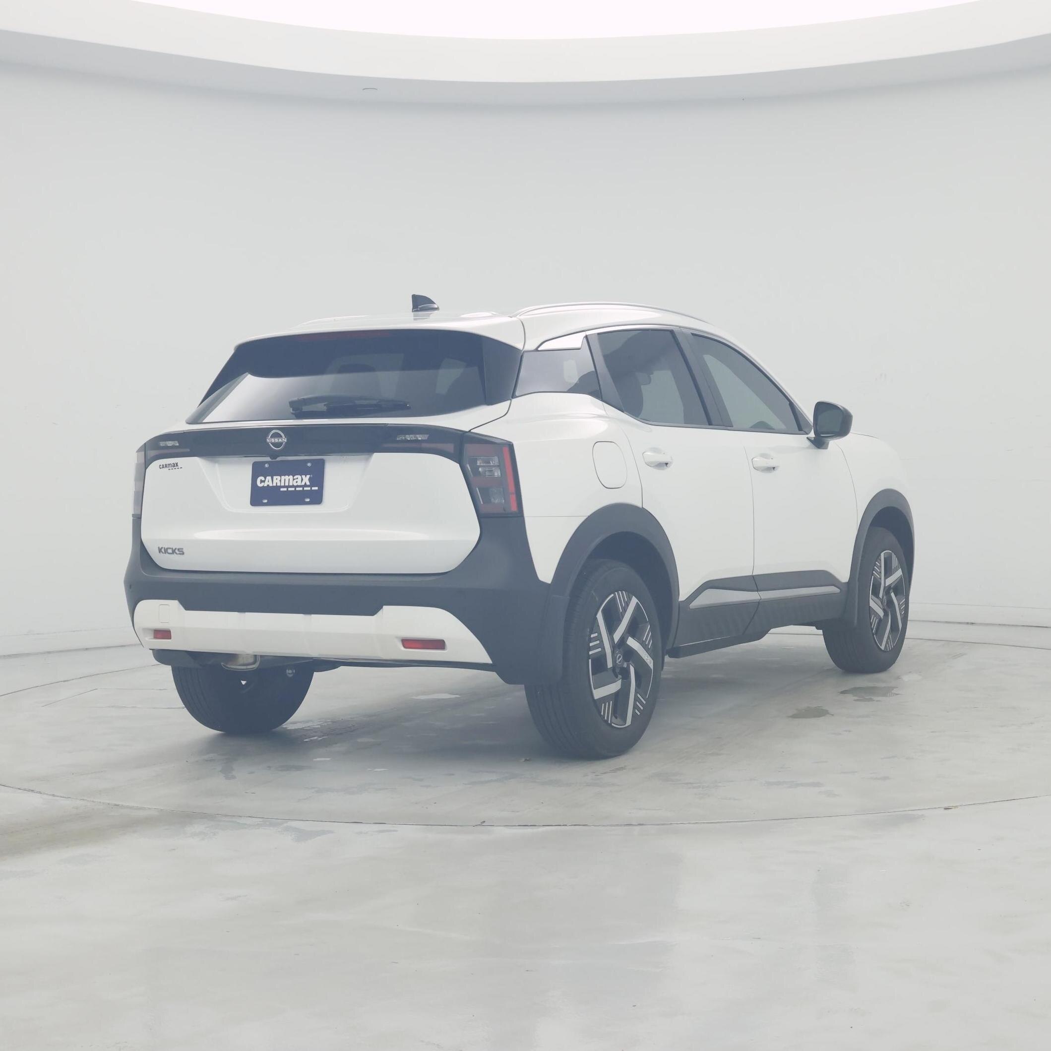 Thumbnail: 2026 Nissan Kicks - 8