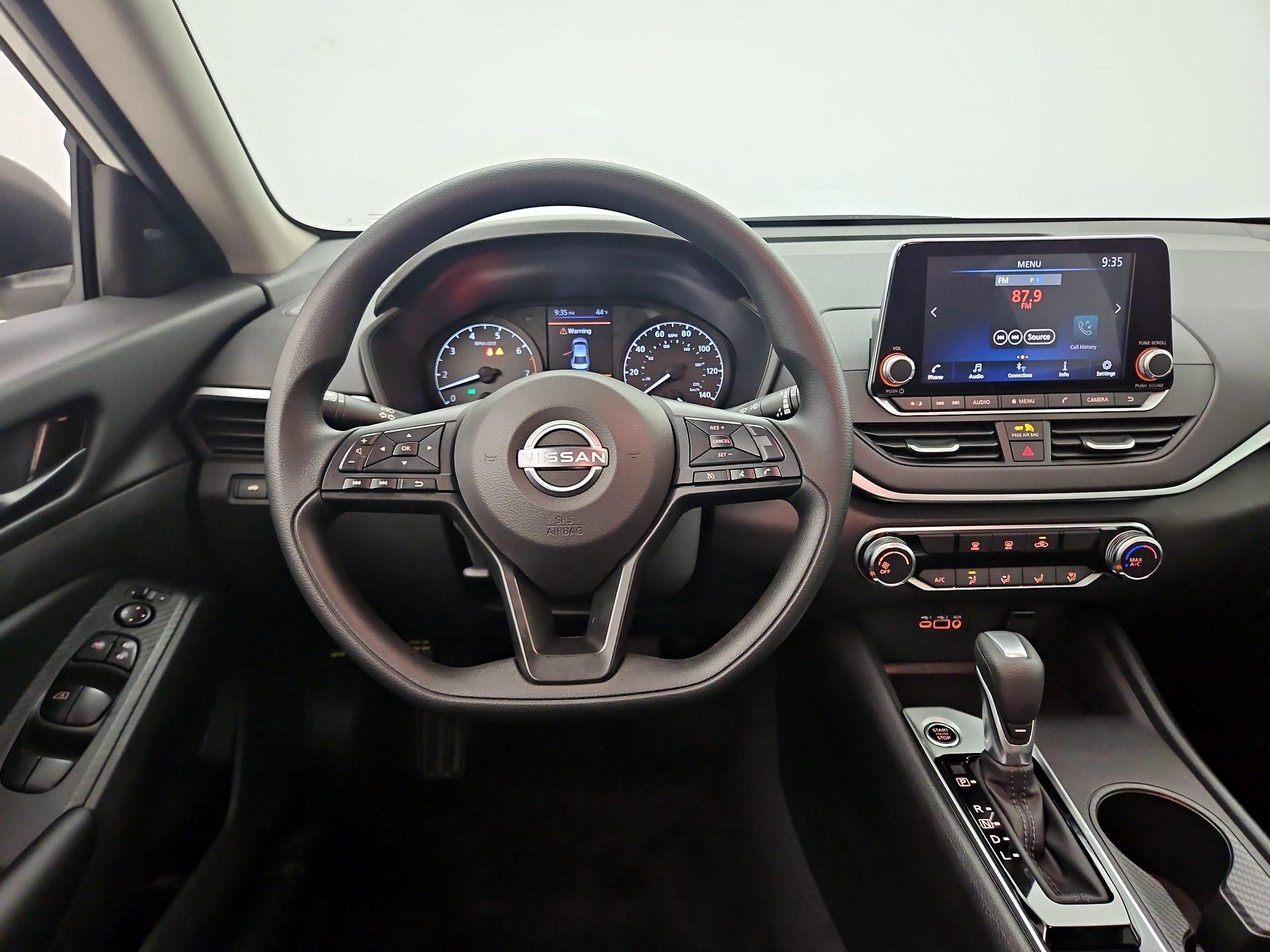 Thumbnail: 2025 Nissan Altima - 10