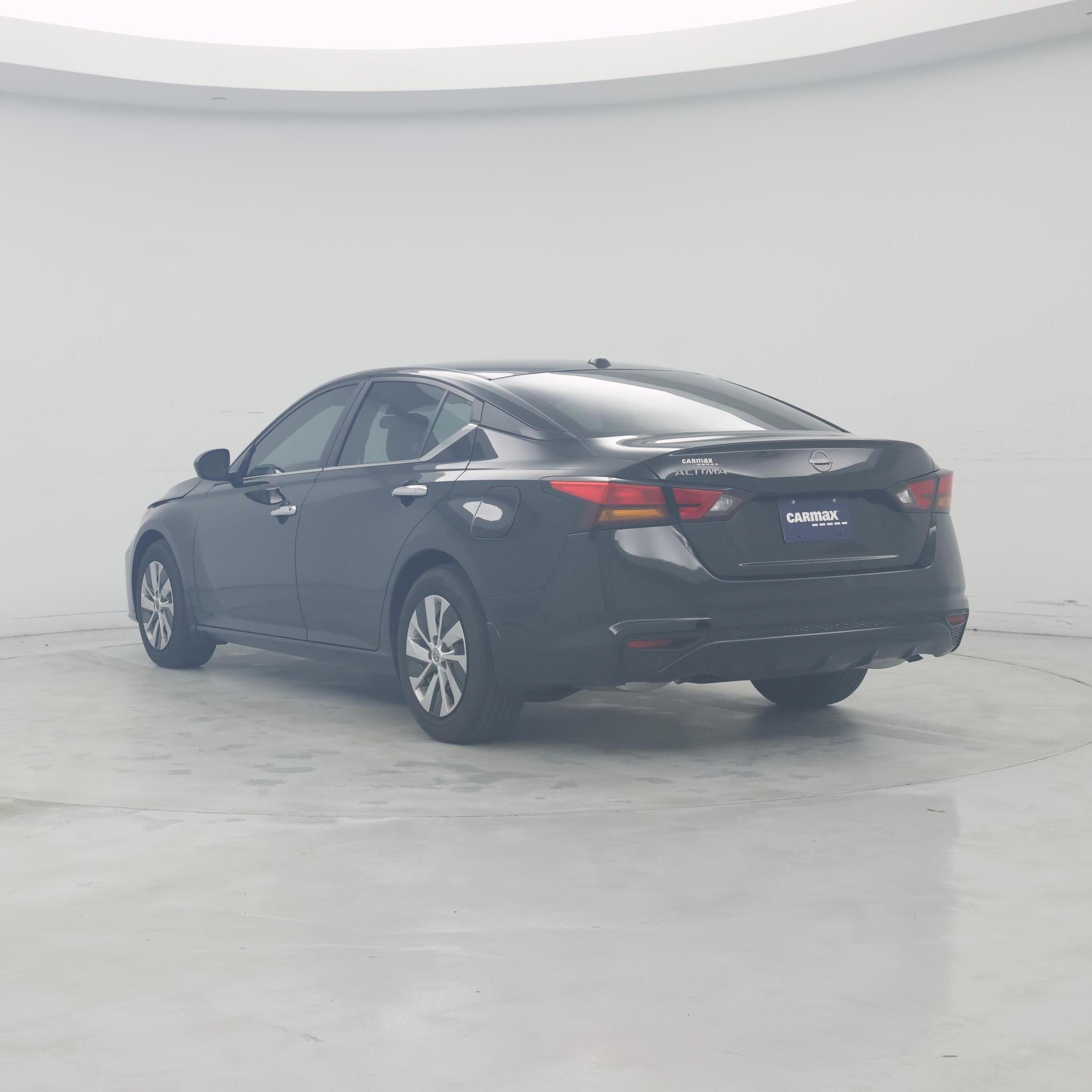 Thumbnail: 2025 Nissan Altima - 2