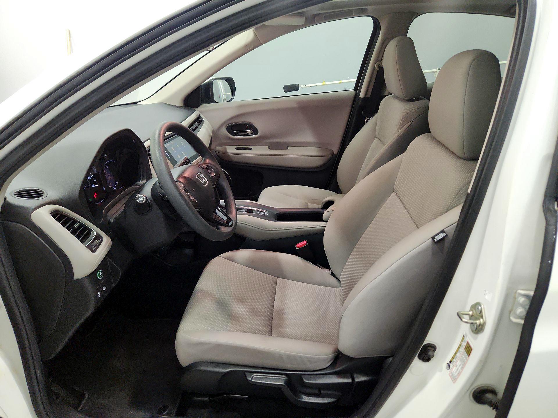 Thumbnail: 2017 Honda HR-V - 11