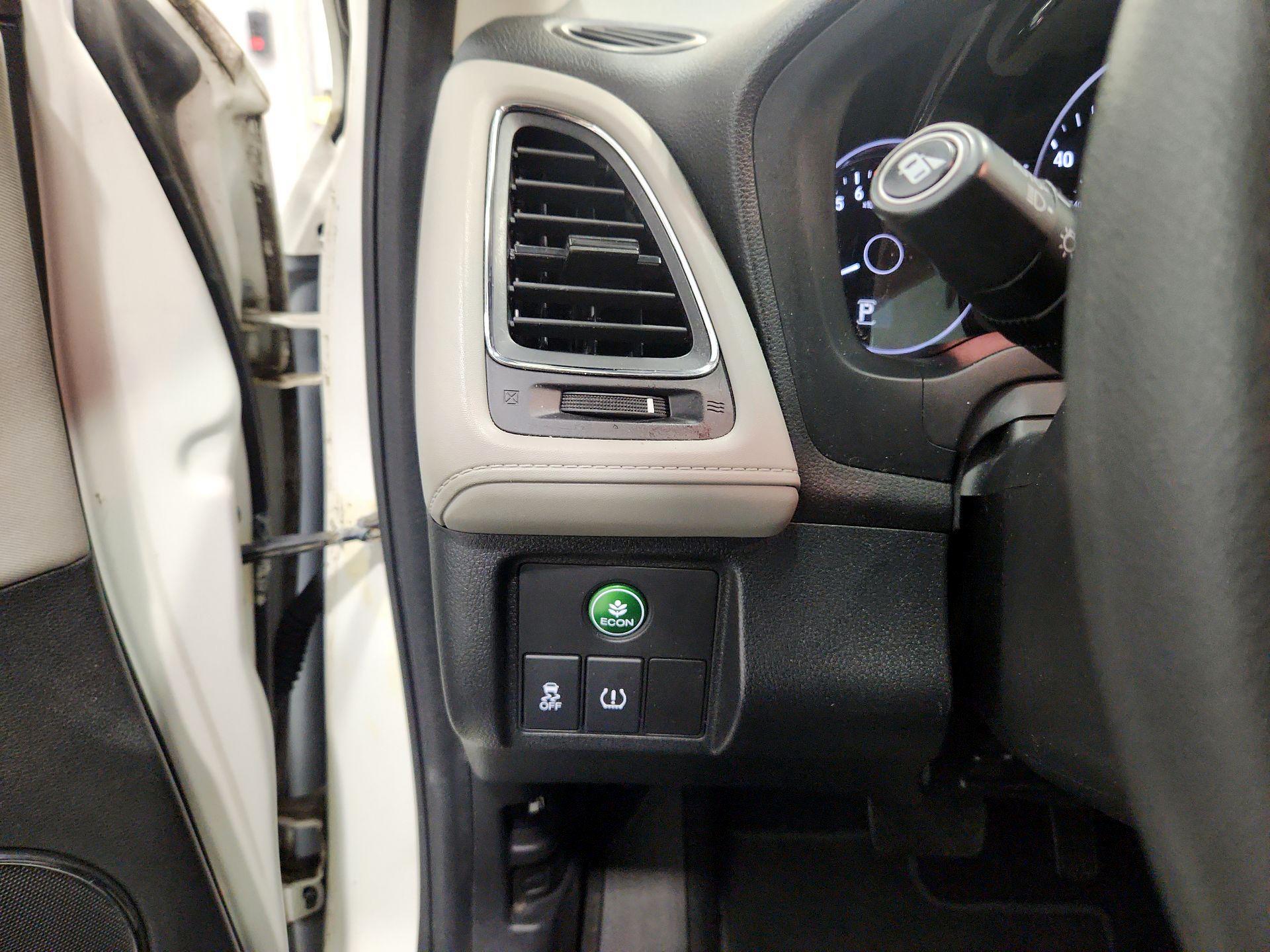 Thumbnail: 2017 Honda HR-V - 13