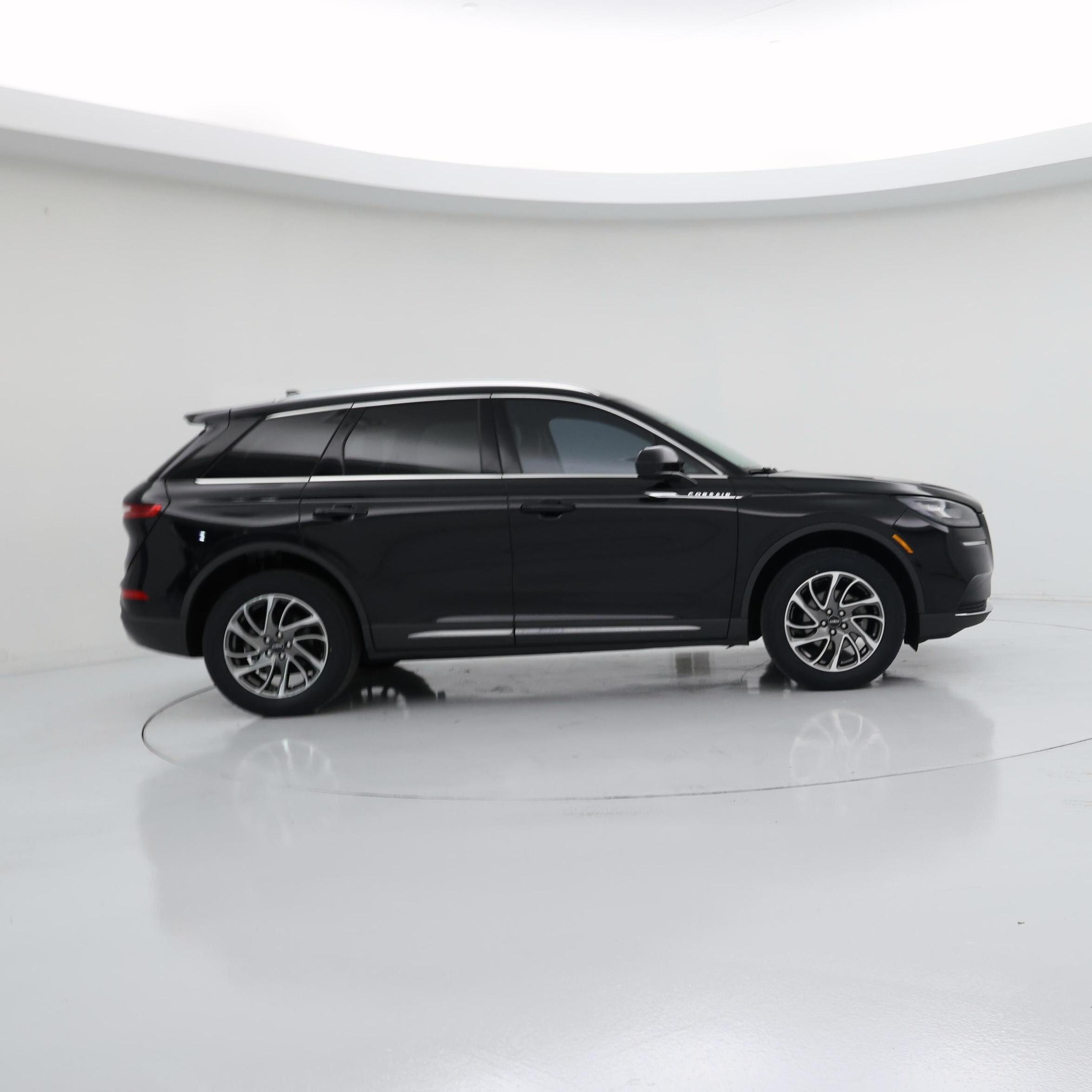 Thumbnail: 2022 Lincoln Corsair - 7