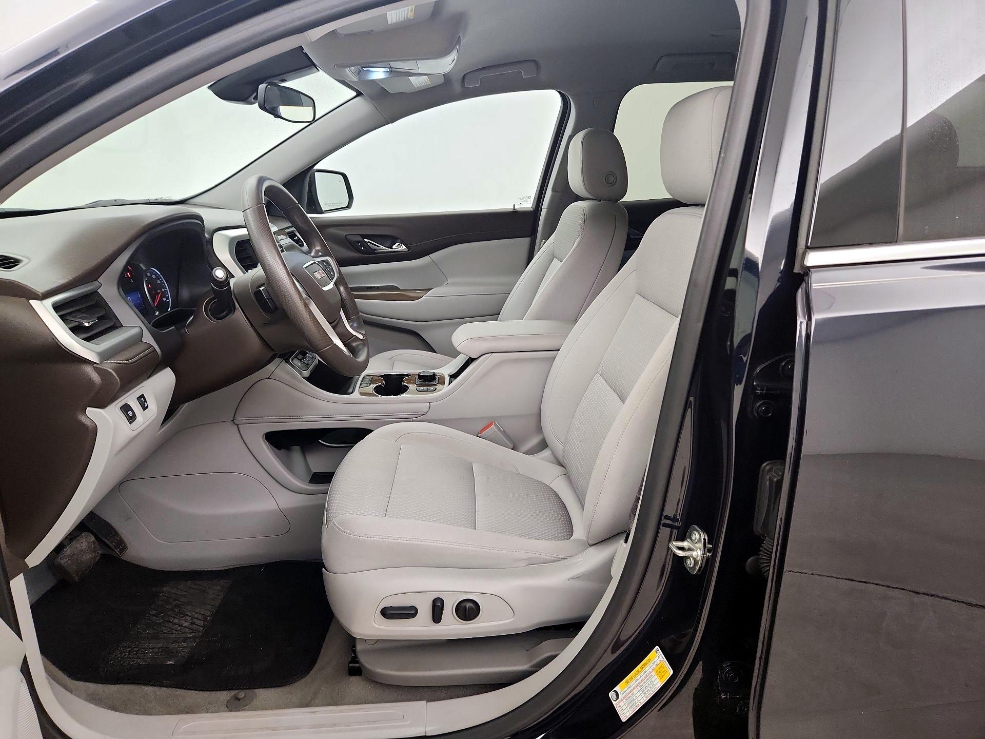 Thumbnail: 2022 GMC Acadia - 11