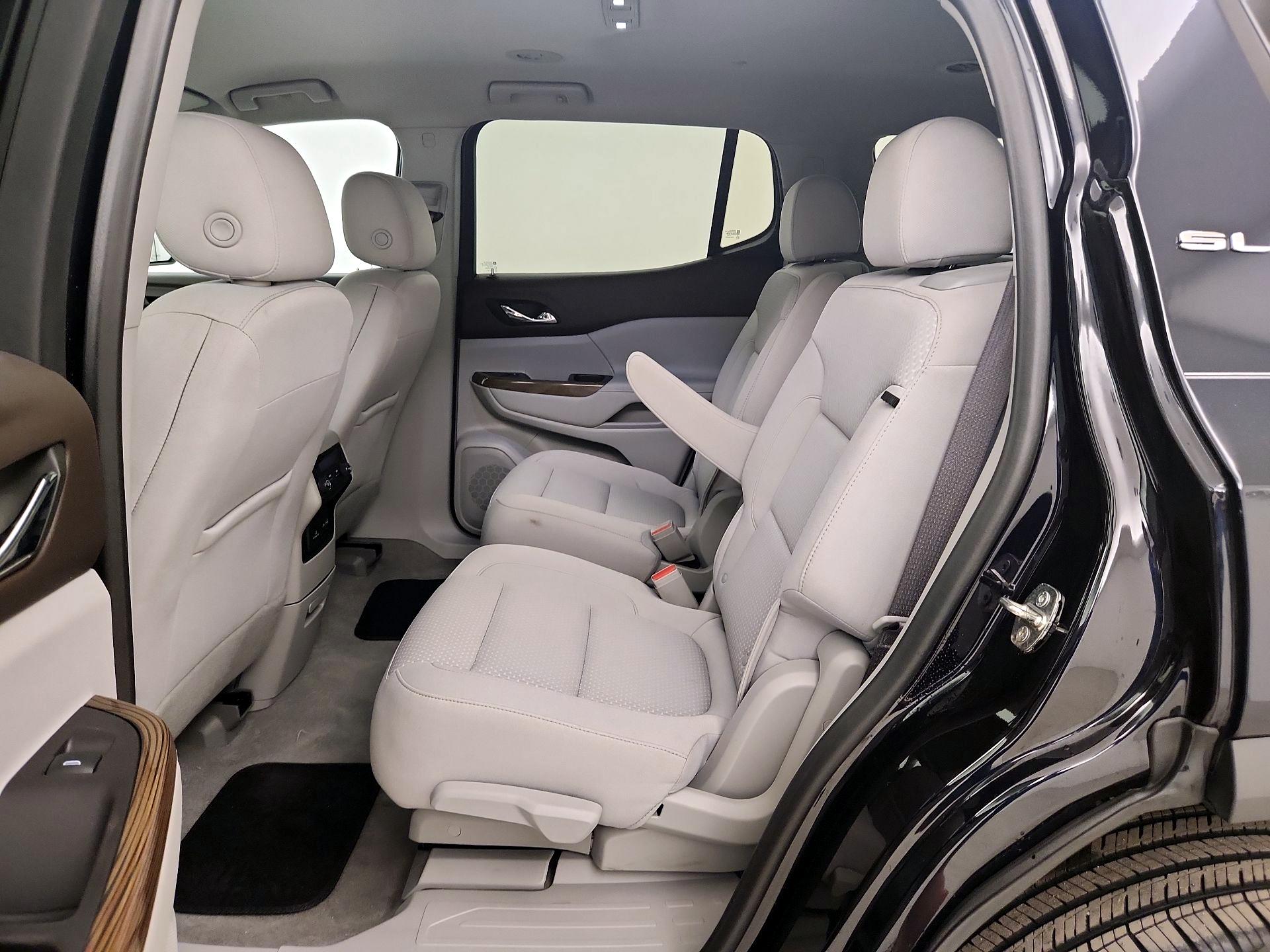 Thumbnail: 2022 GMC Acadia - 19