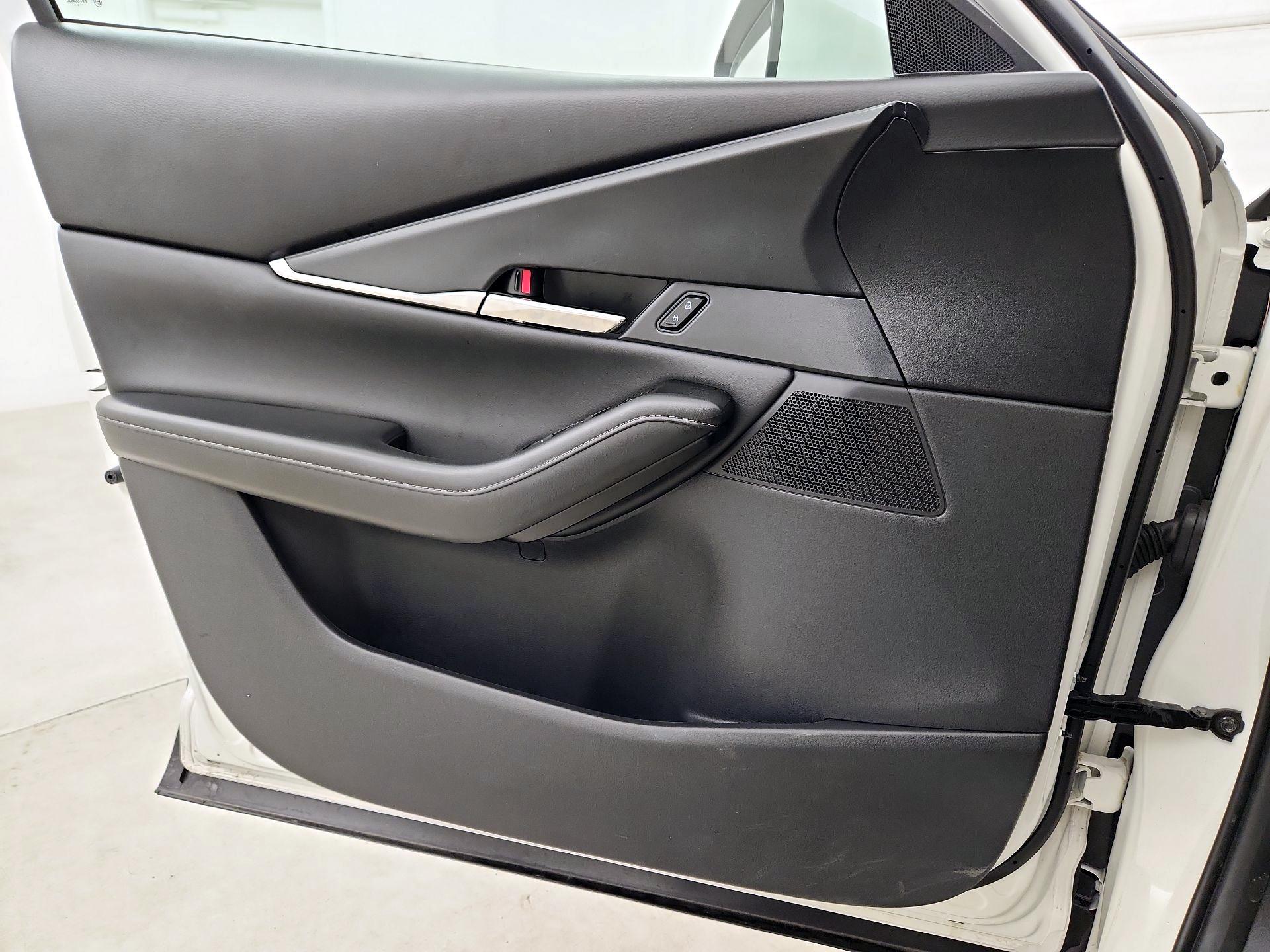 Thumbnail: 2025 Mazda CX-30 - 12