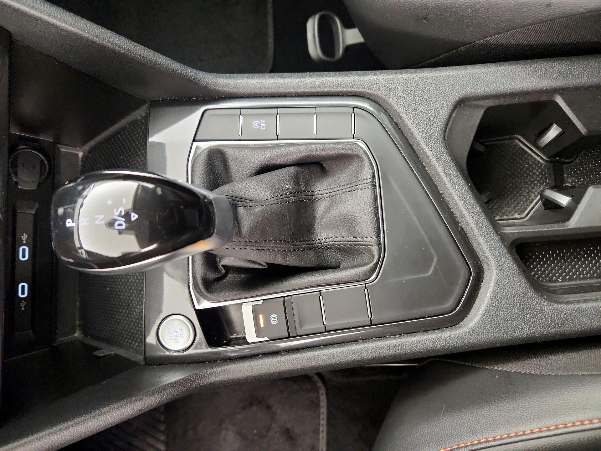 Thumbnail: 2024 Volkswagen Tiguan - 17