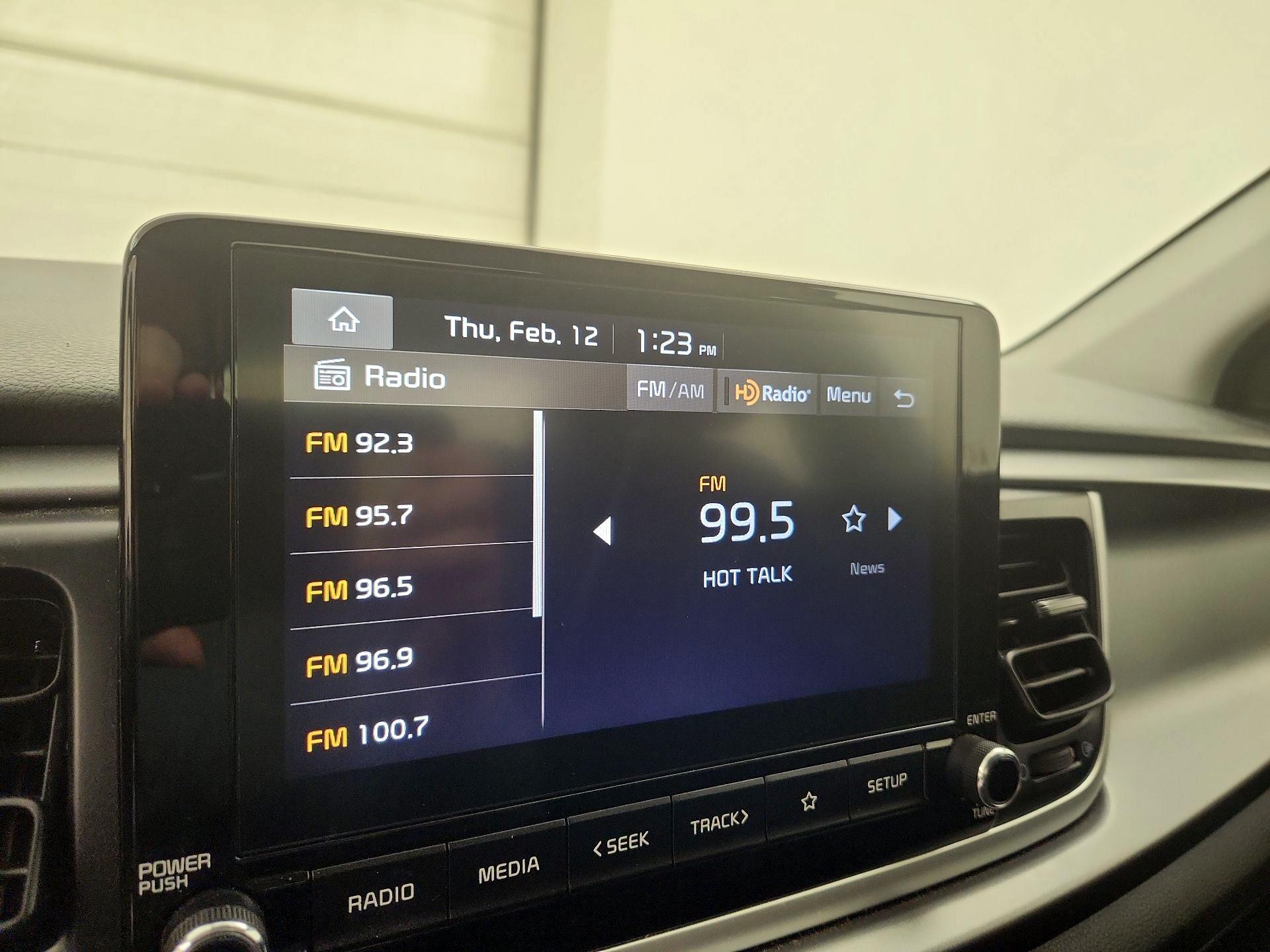 Thumbnail: 2023 Kia Rio - 15