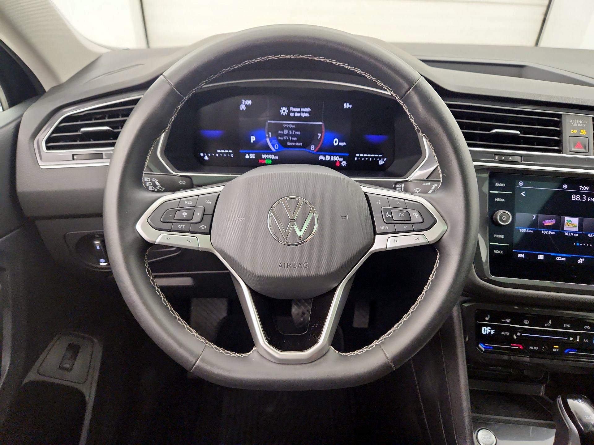 Thumbnail: 2024 Volkswagen Tiguan - 10