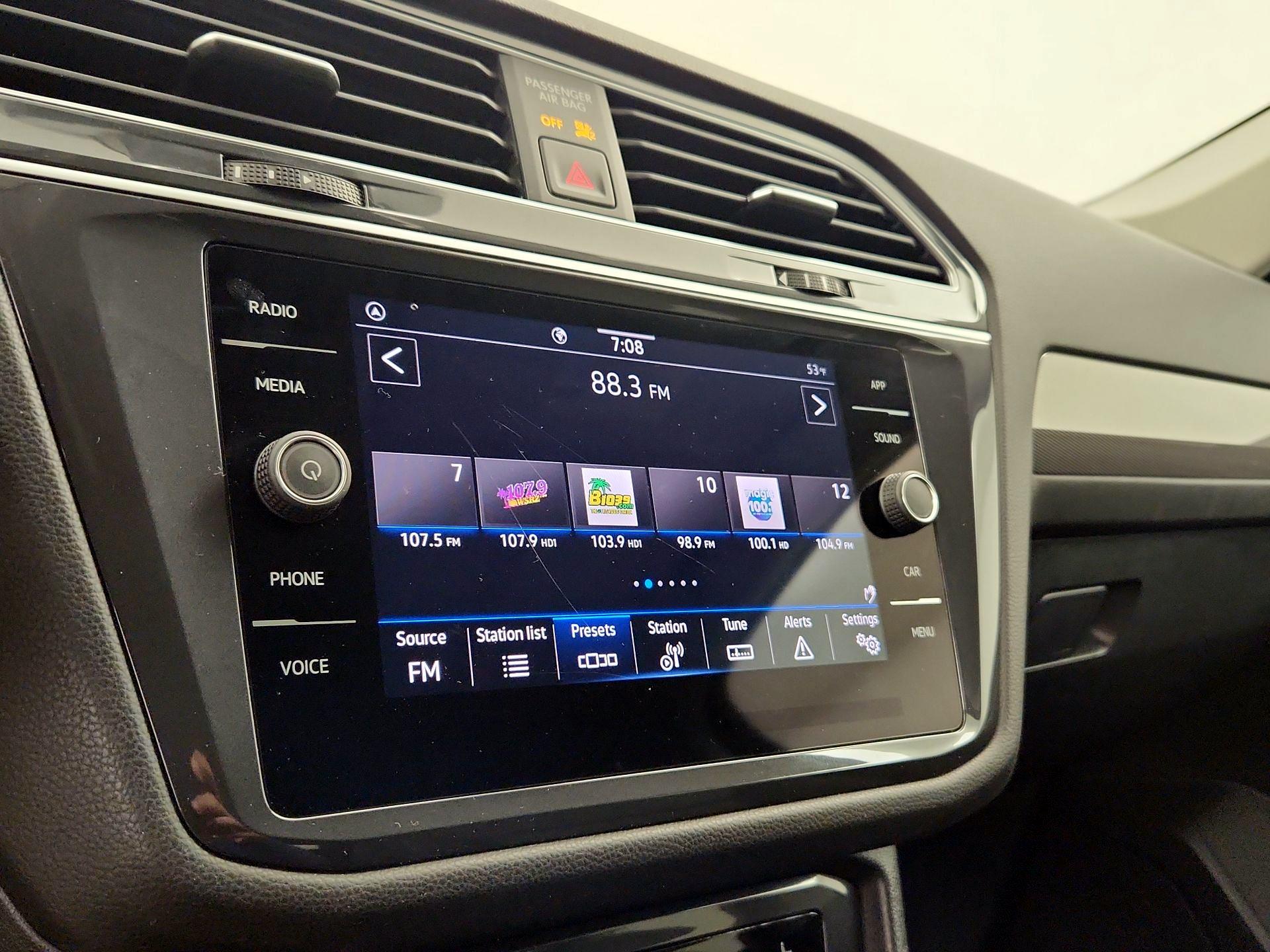 Thumbnail: 2024 Volkswagen Tiguan - 15