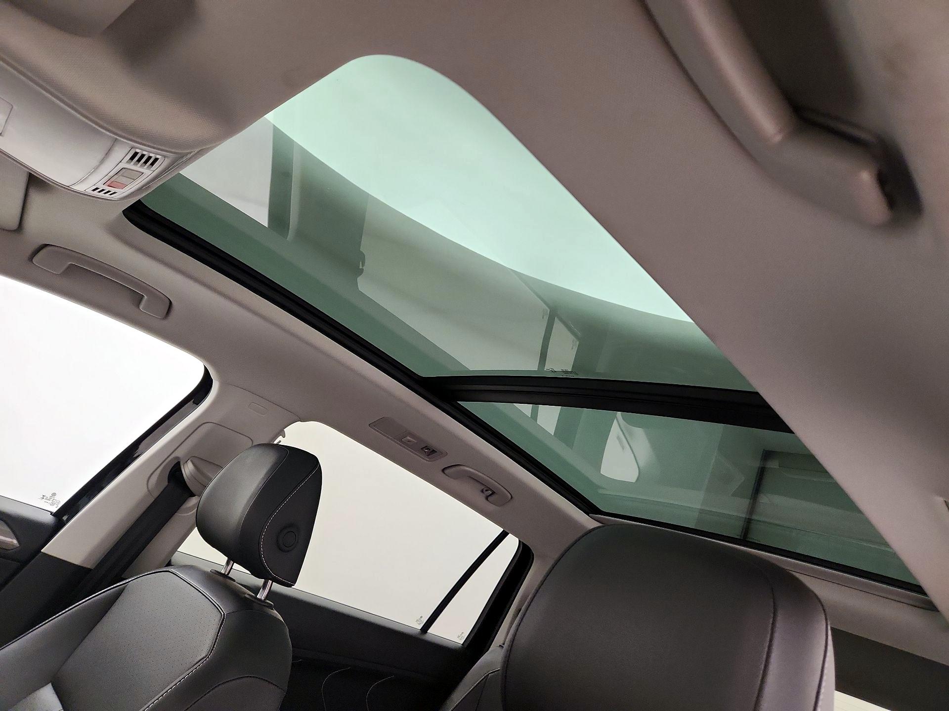 Thumbnail: 2024 Volkswagen Tiguan - 19