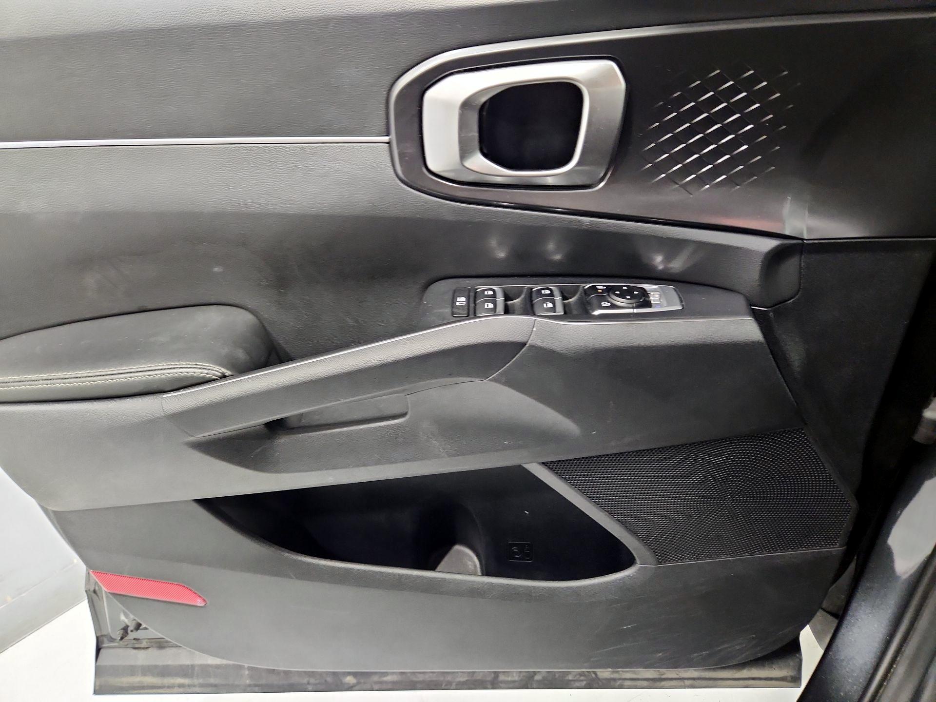 Thumbnail: 2024 Kia Sorento - 12