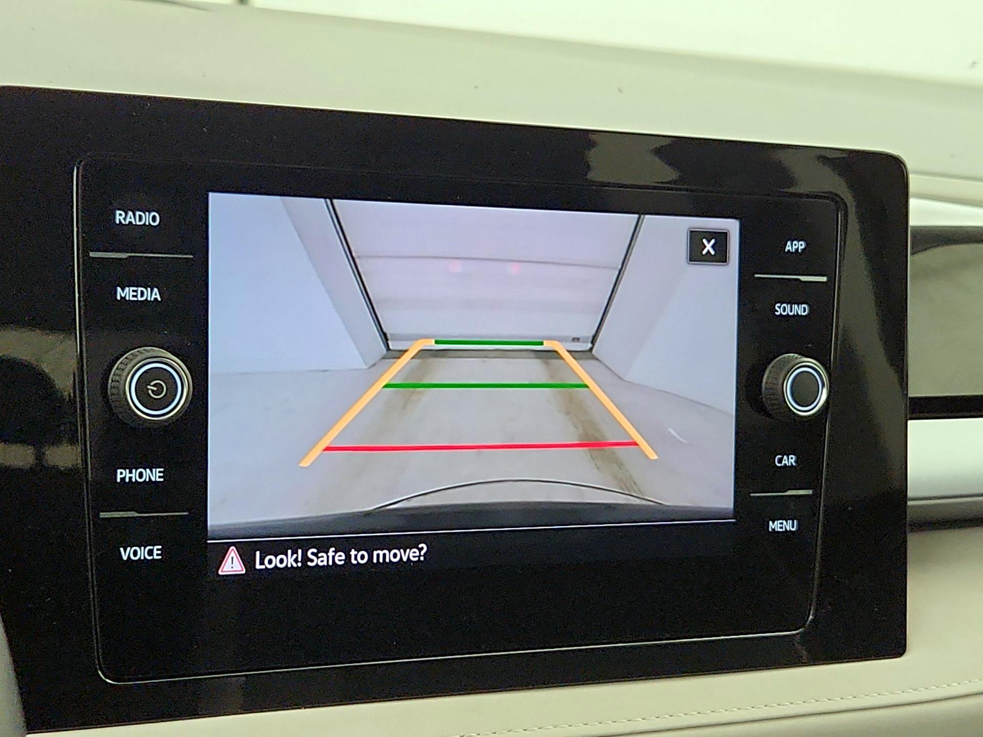 Thumbnail: 2025 Volkswagen Taos - 12