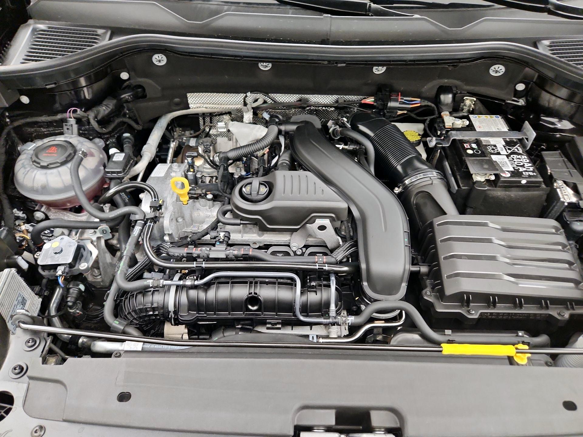 Thumbnail: 2025 Volkswagen Taos - 19