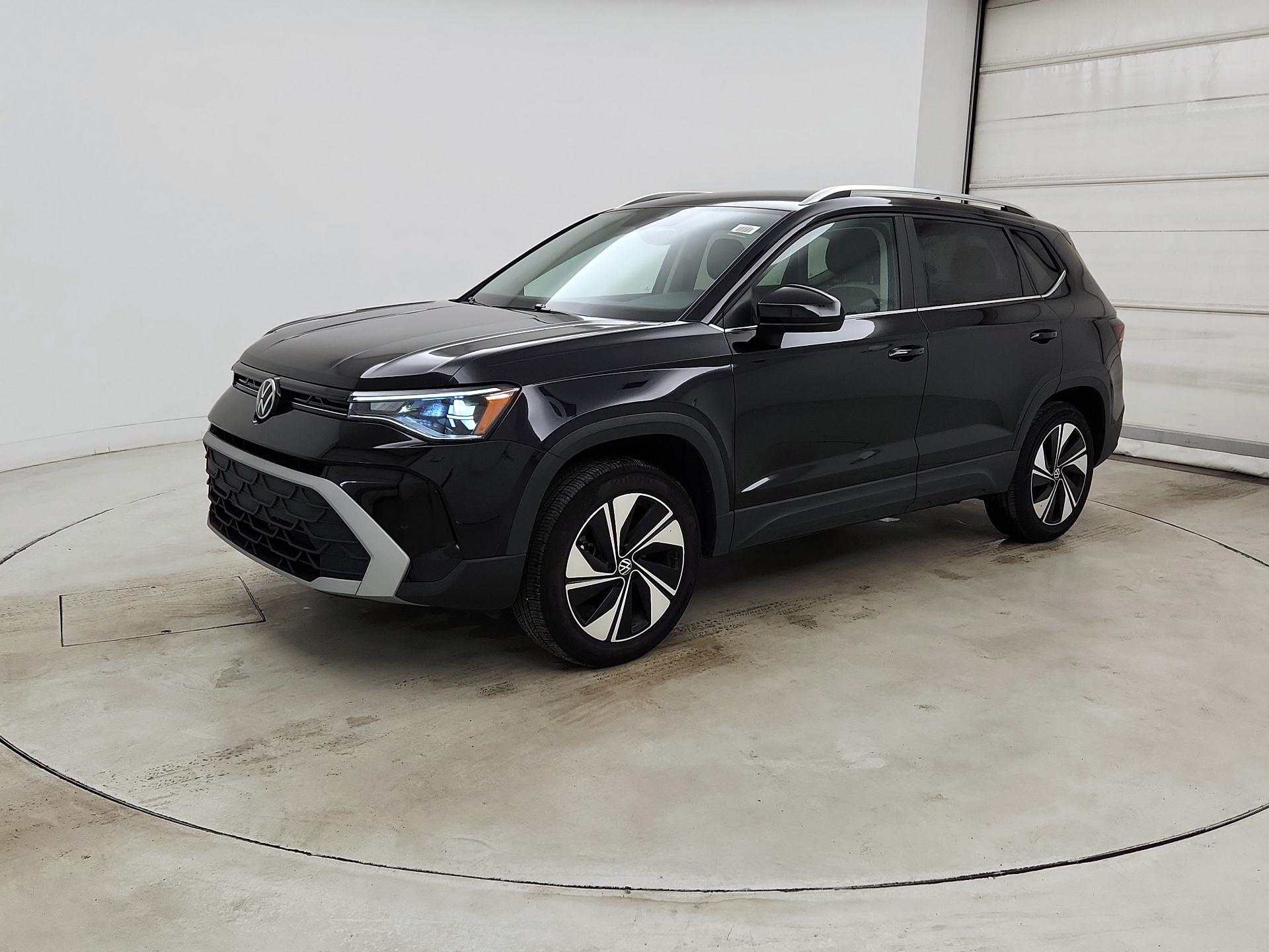 Thumbnail: 2025 Volkswagen Taos - 3