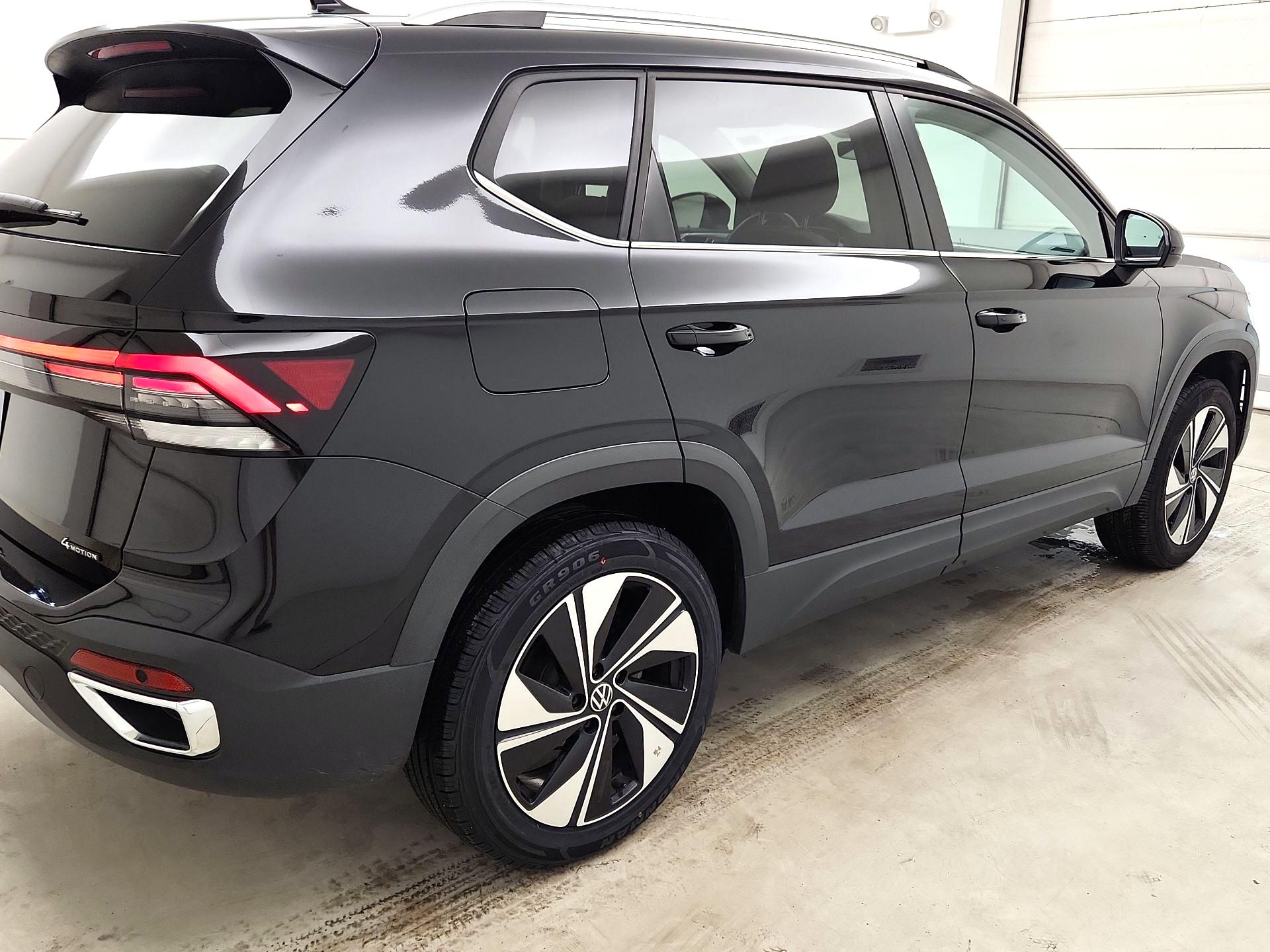 Thumbnail: 2025 Volkswagen Taos - 5