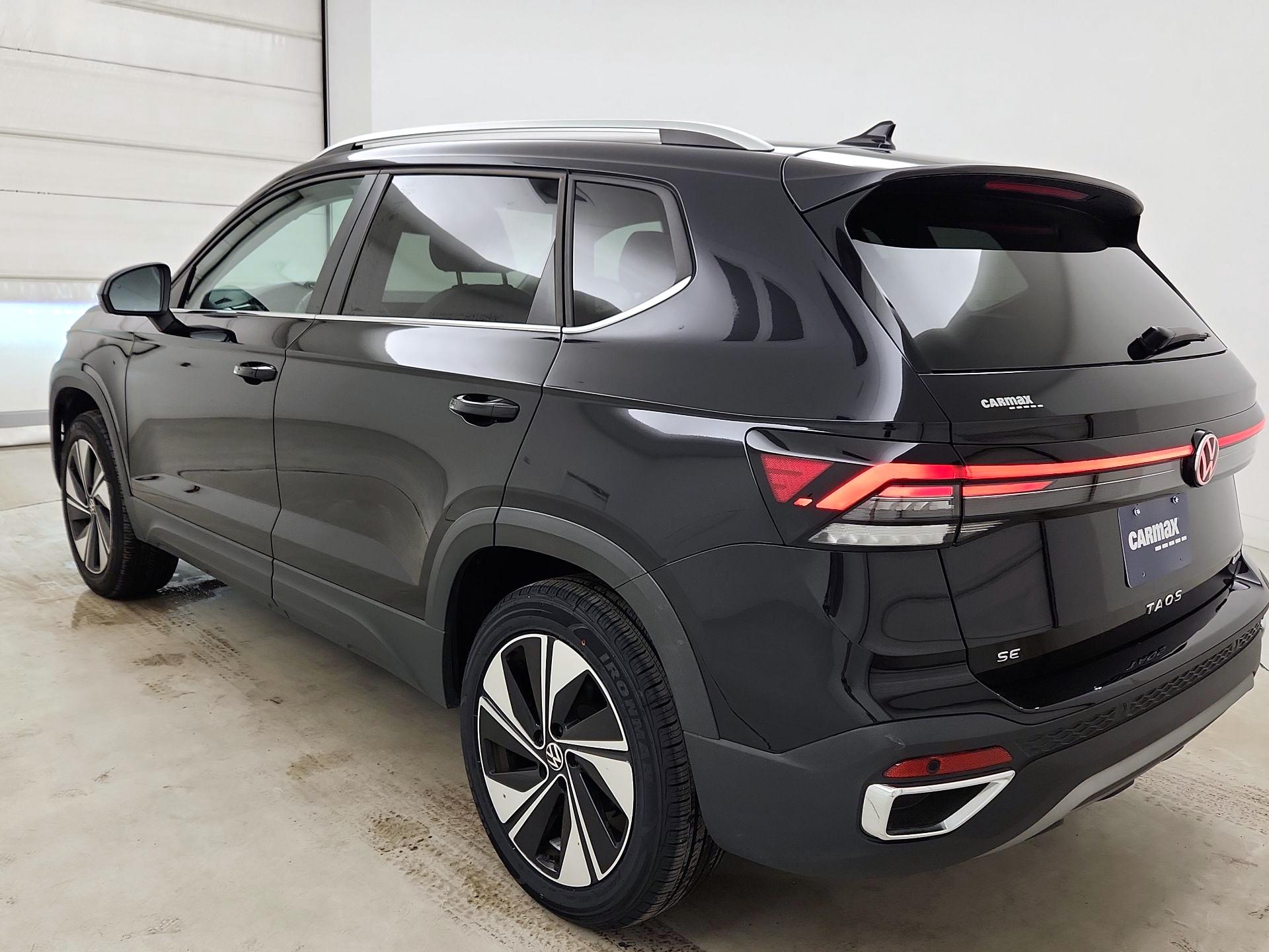 Thumbnail: 2025 Volkswagen Taos - 7