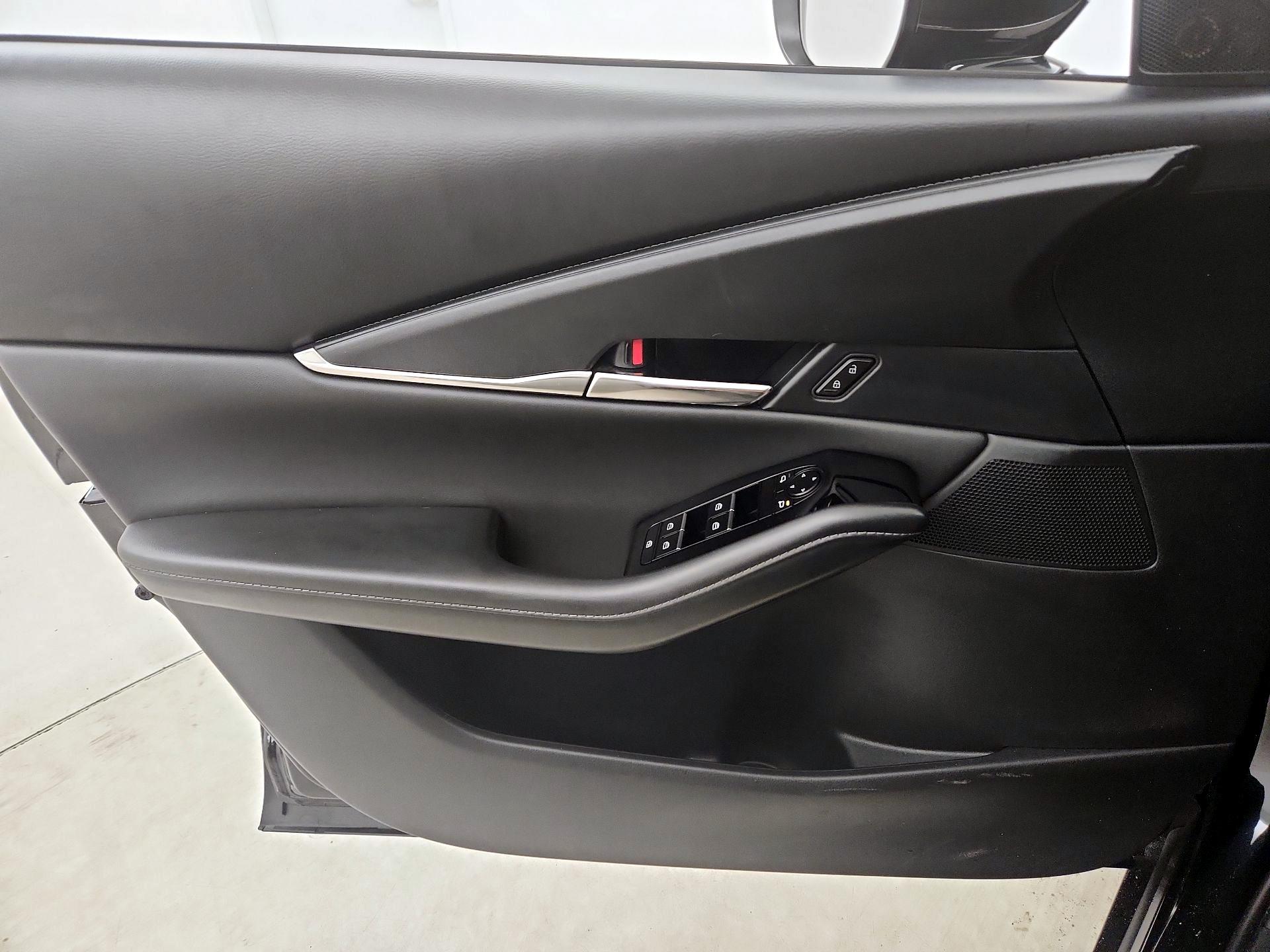 Thumbnail: 2025 Mazda CX-30 - 12