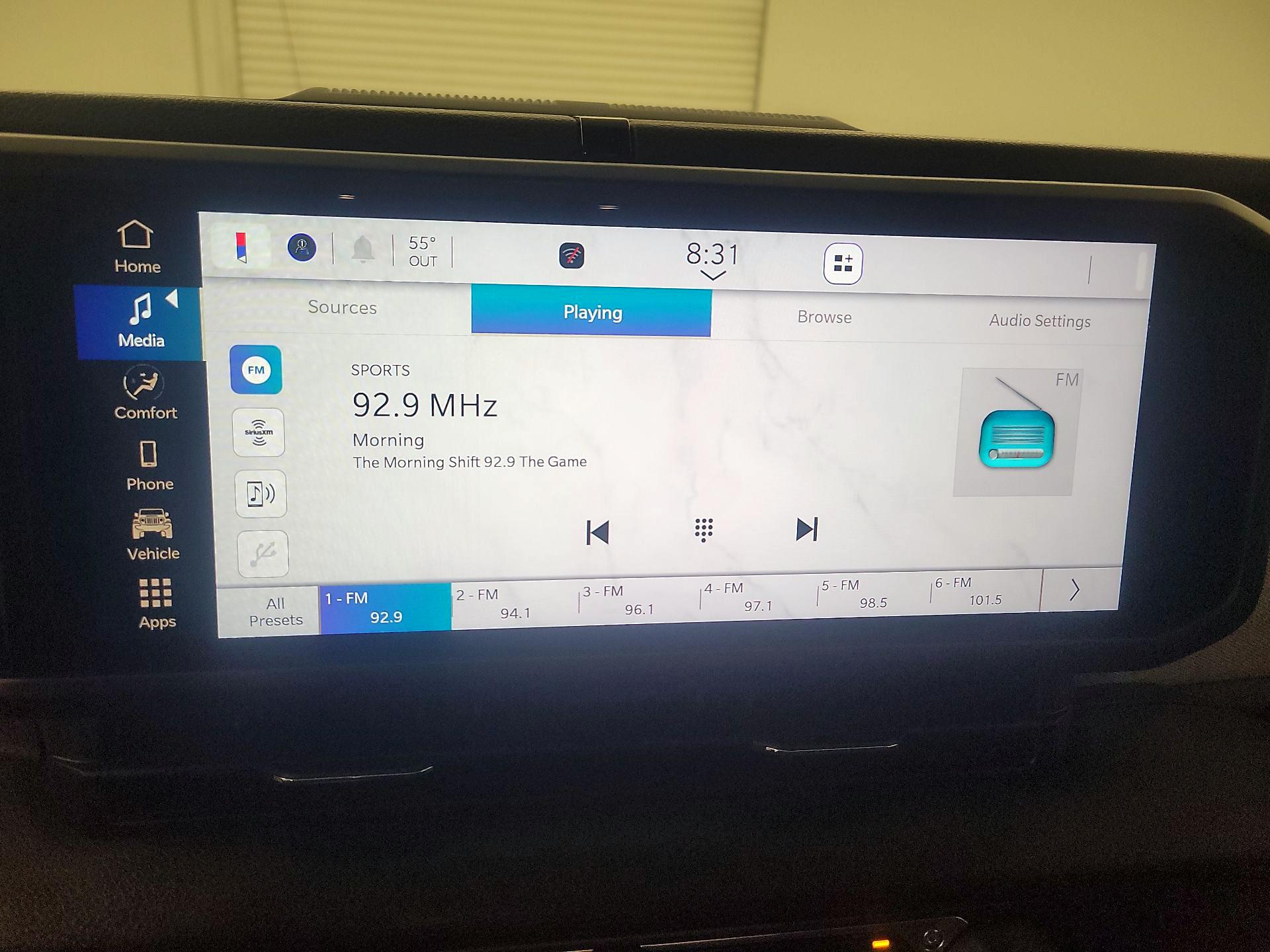 Thumbnail: 2024 Jeep Gladiator - 15