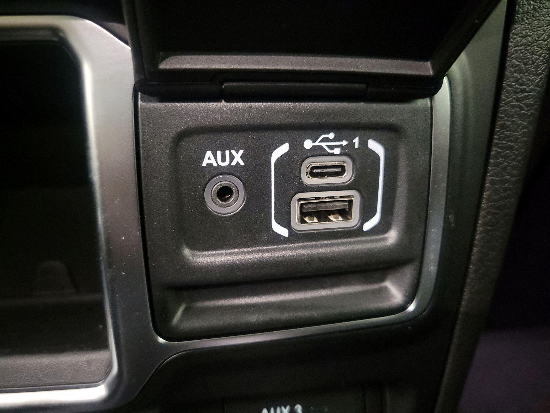 Thumbnail: 2024 Jeep Gladiator - 18