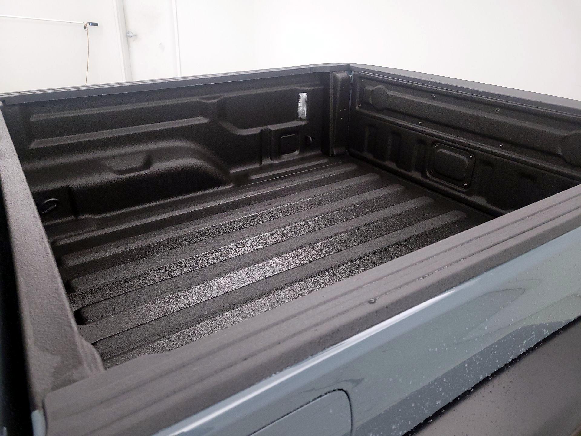 Thumbnail: 2024 Jeep Gladiator - 20