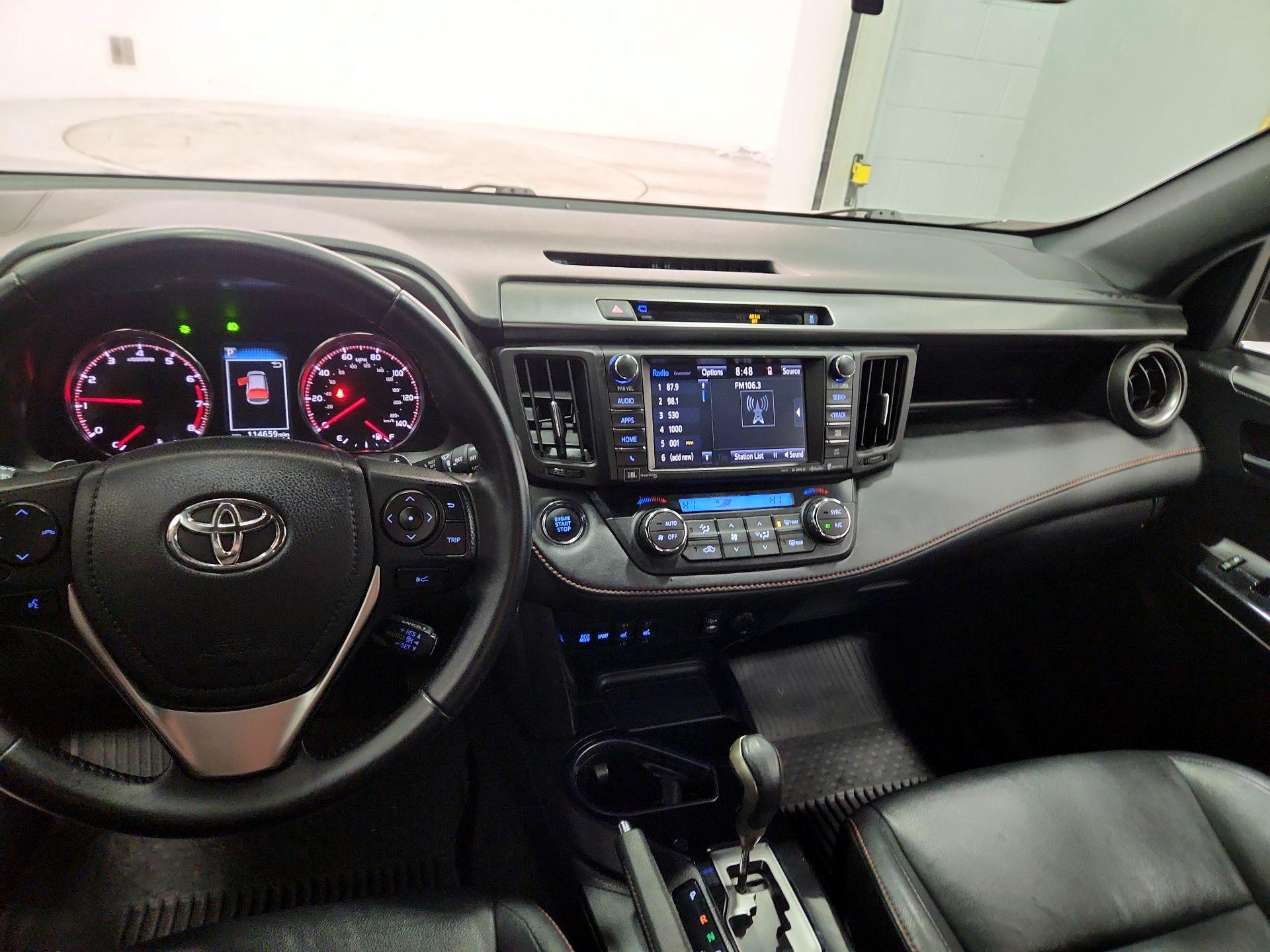Thumbnail: 2016 Toyota RAV4 - 9
