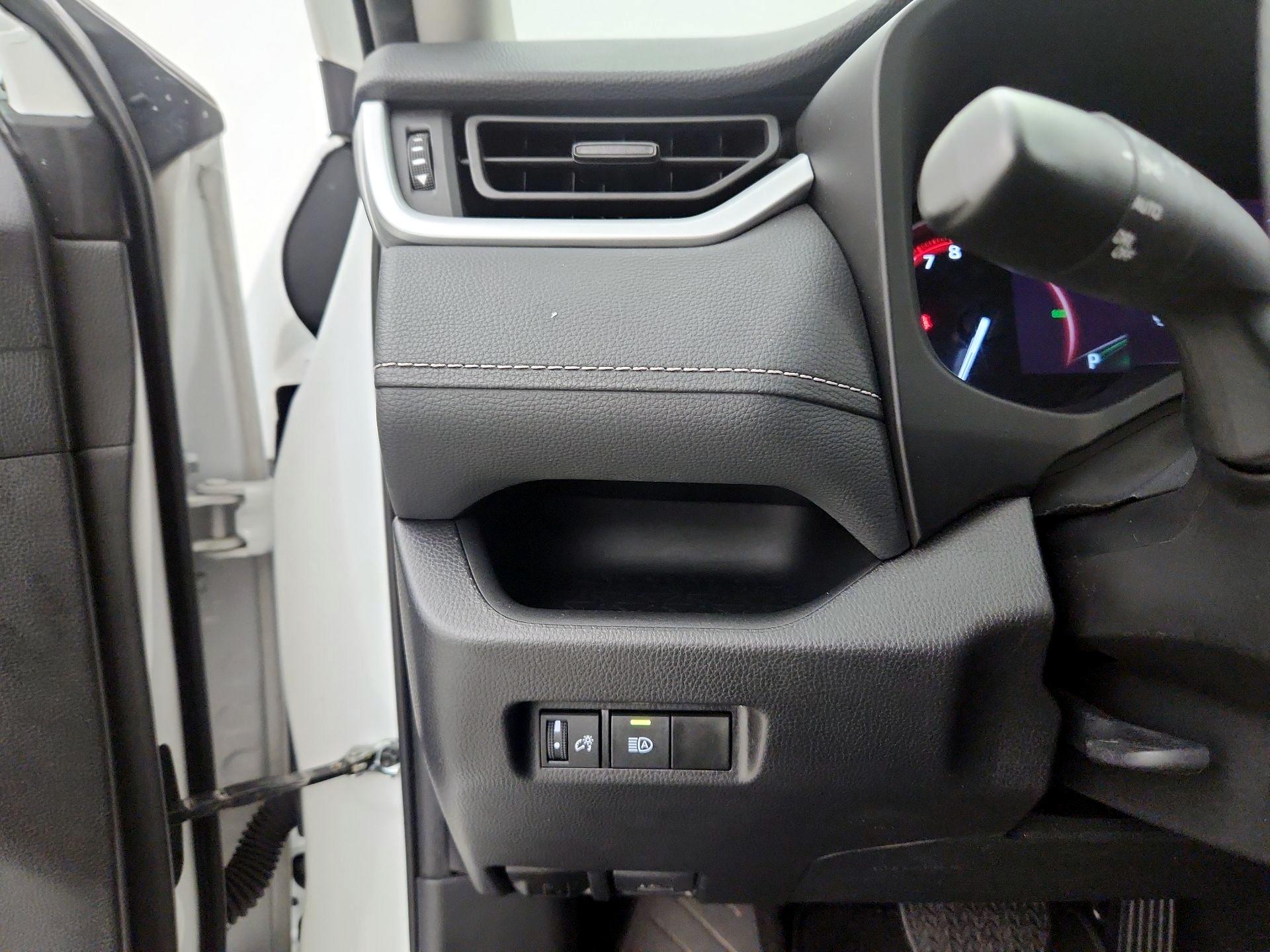 Thumbnail: 2024 Toyota RAV4 - 13