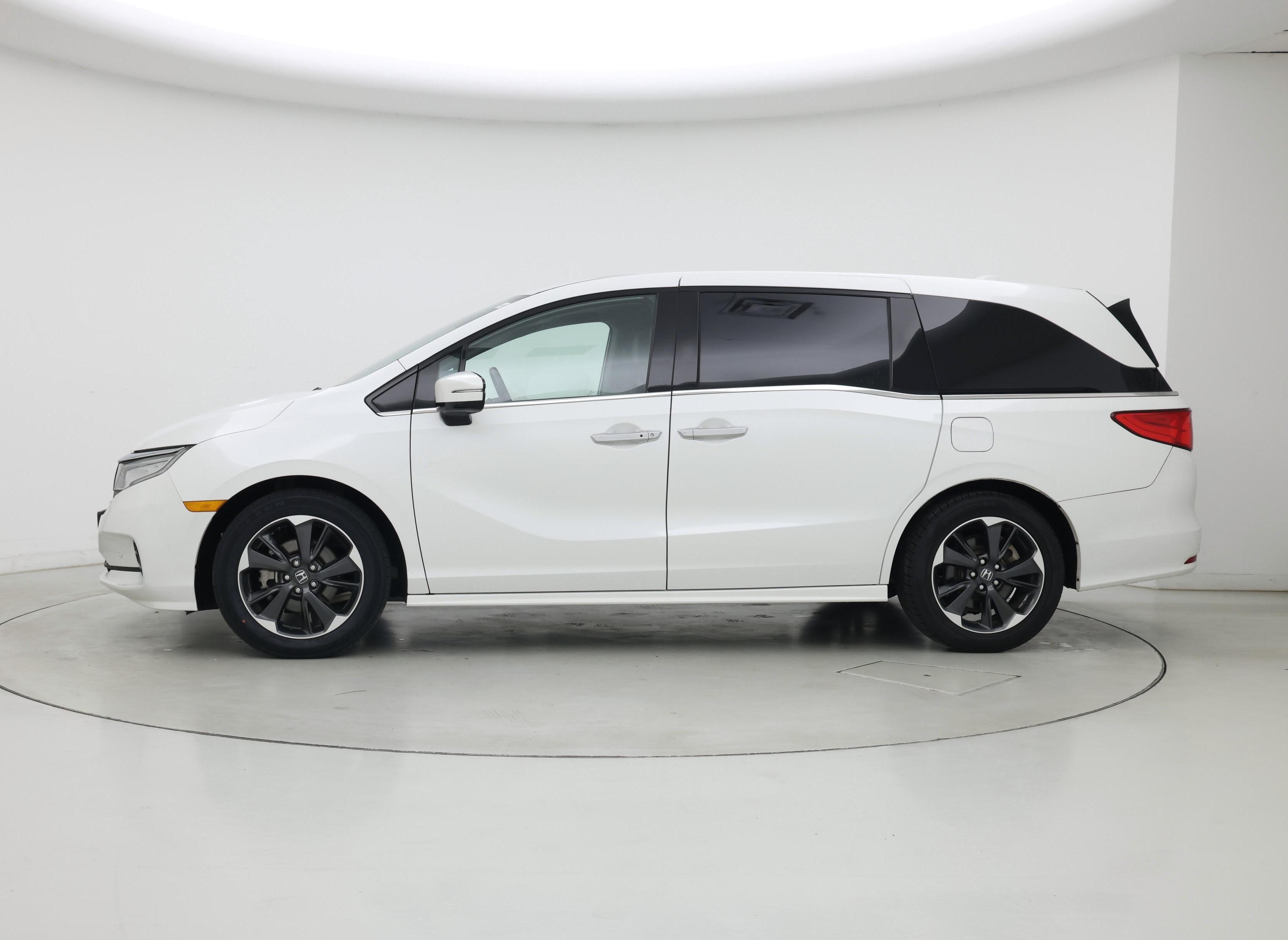 Thumbnail: 2022 Honda Odyssey - 3