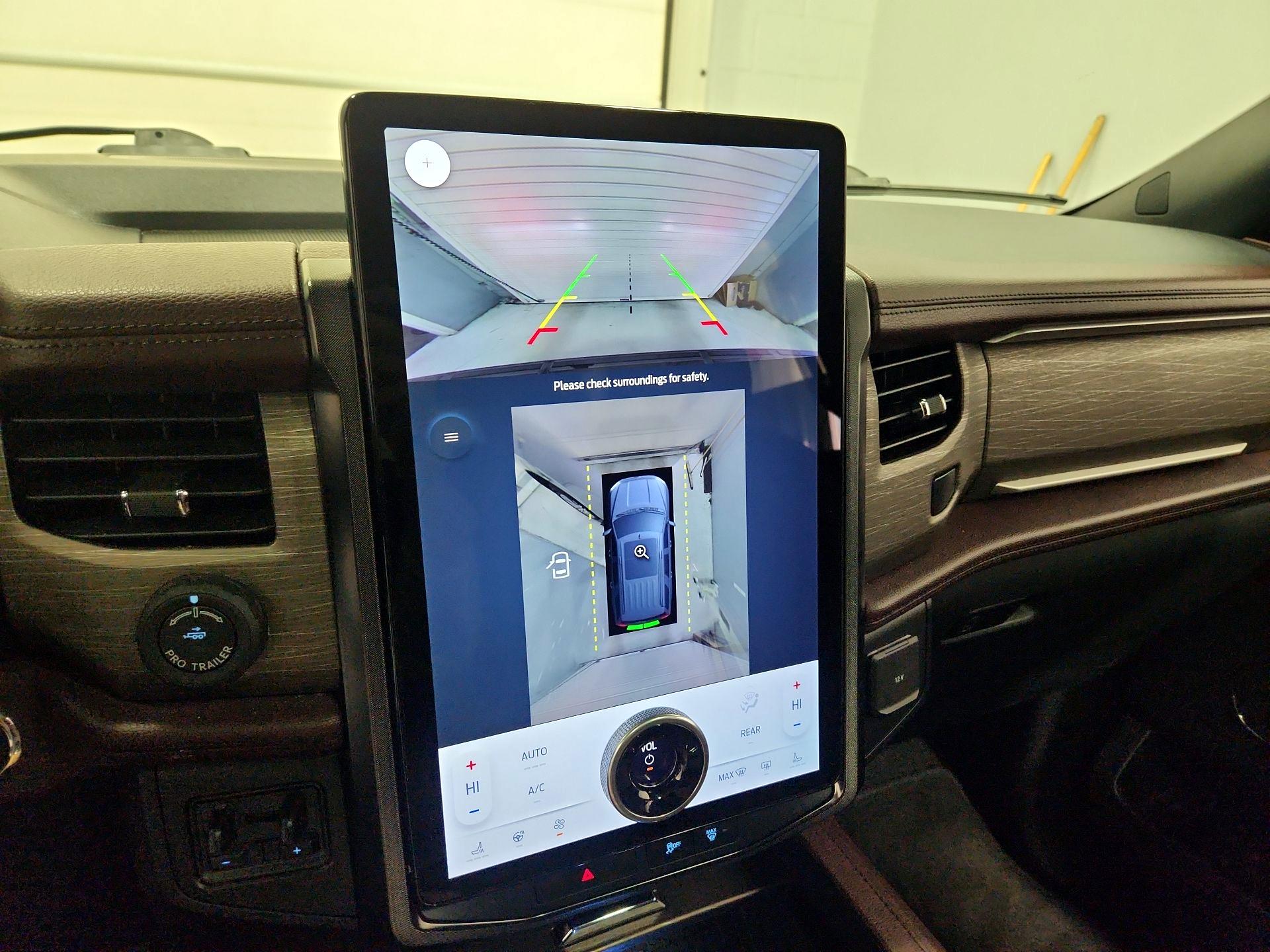 Thumbnail: 2023 Ford Expedition MAX - 15