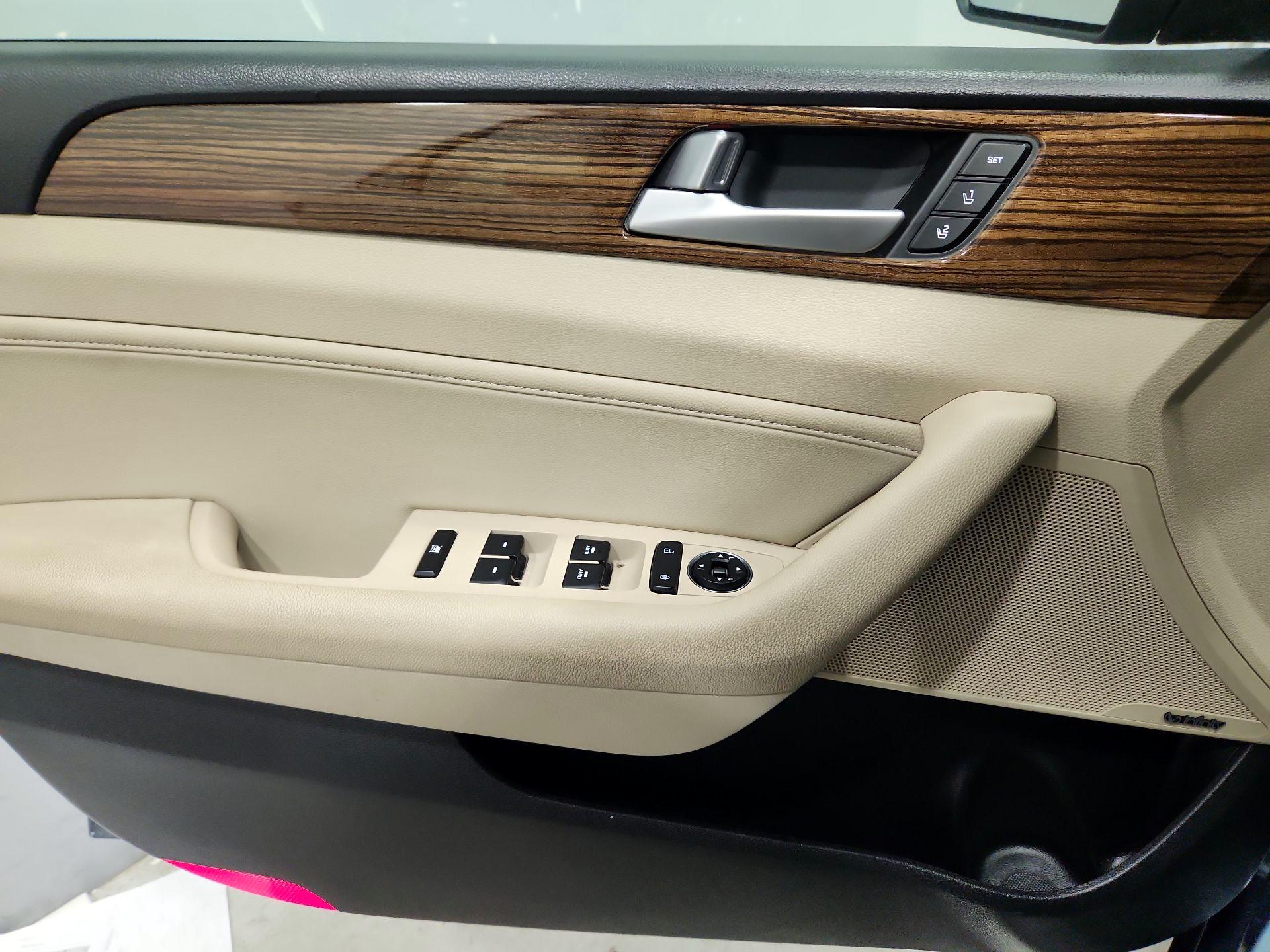 Thumbnail: 2017 Hyundai Sonata - 12