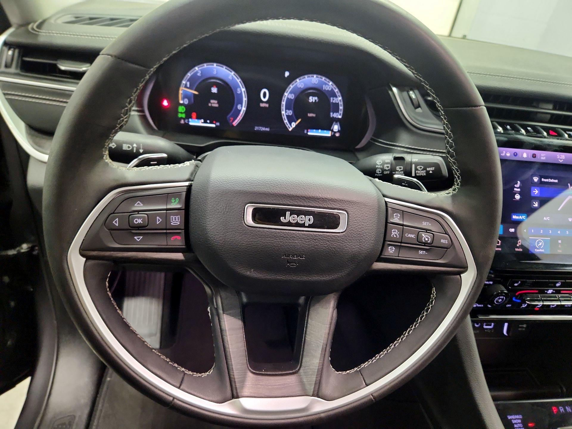 Thumbnail: 2023 Jeep Grand Cherokee - 10