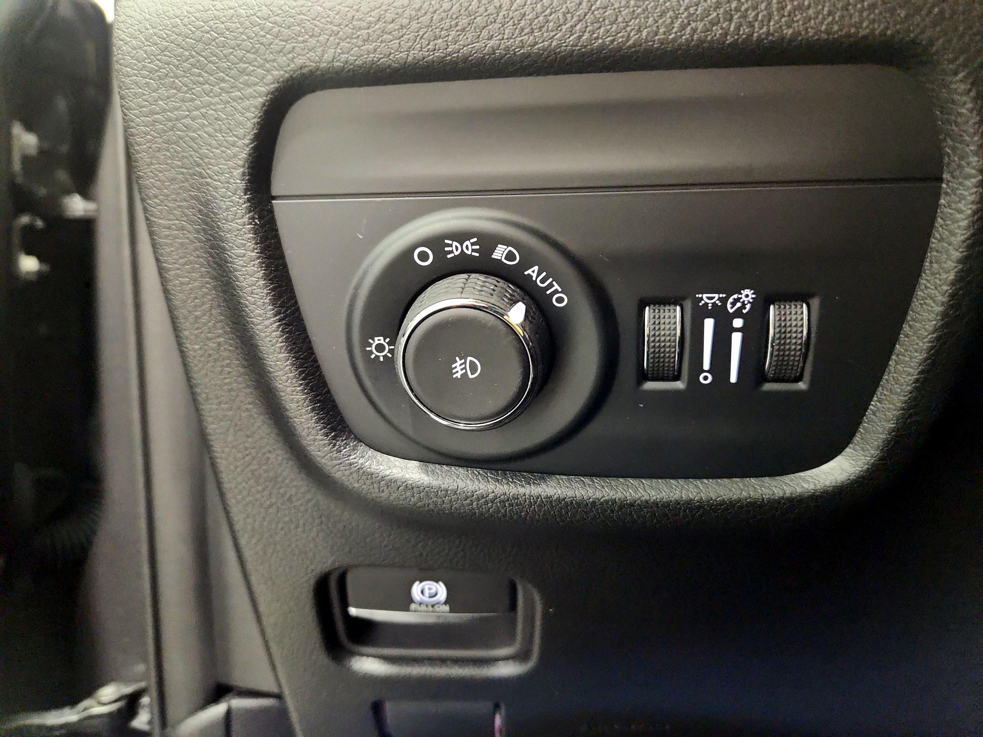 Thumbnail: 2023 Jeep Grand Cherokee - 13