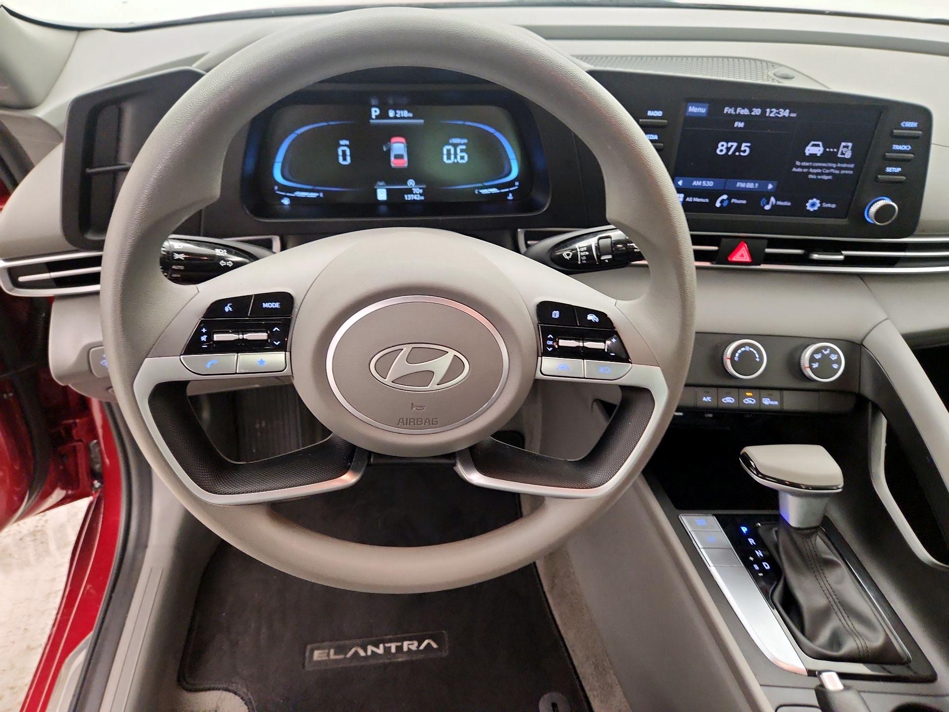 Thumbnail: 2024 Hyundai Elantra - 9