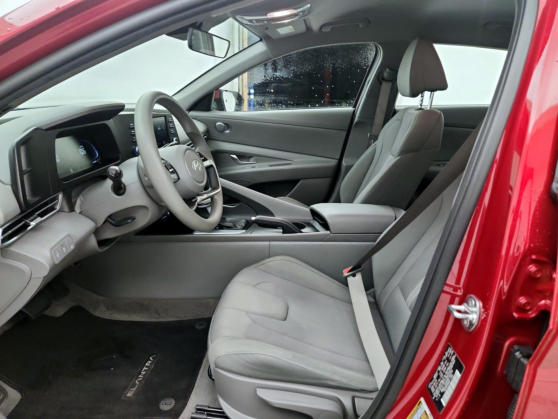 Thumbnail: 2024 Hyundai Elantra - 11