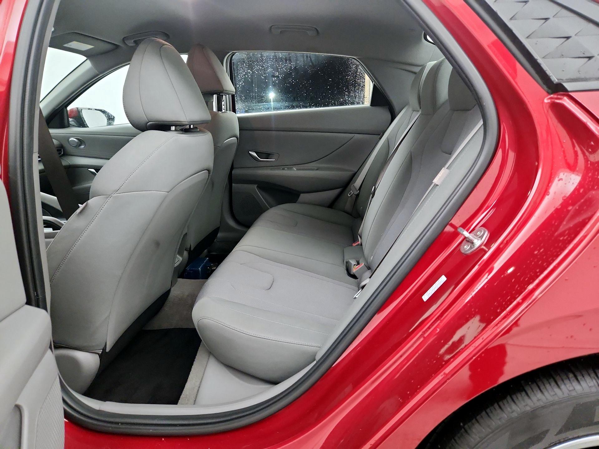 Thumbnail: 2024 Hyundai Elantra - 18