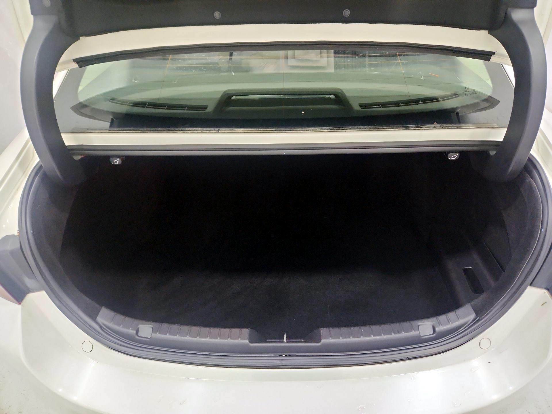 Thumbnail: 2023 Mazda Mazda3 - 19