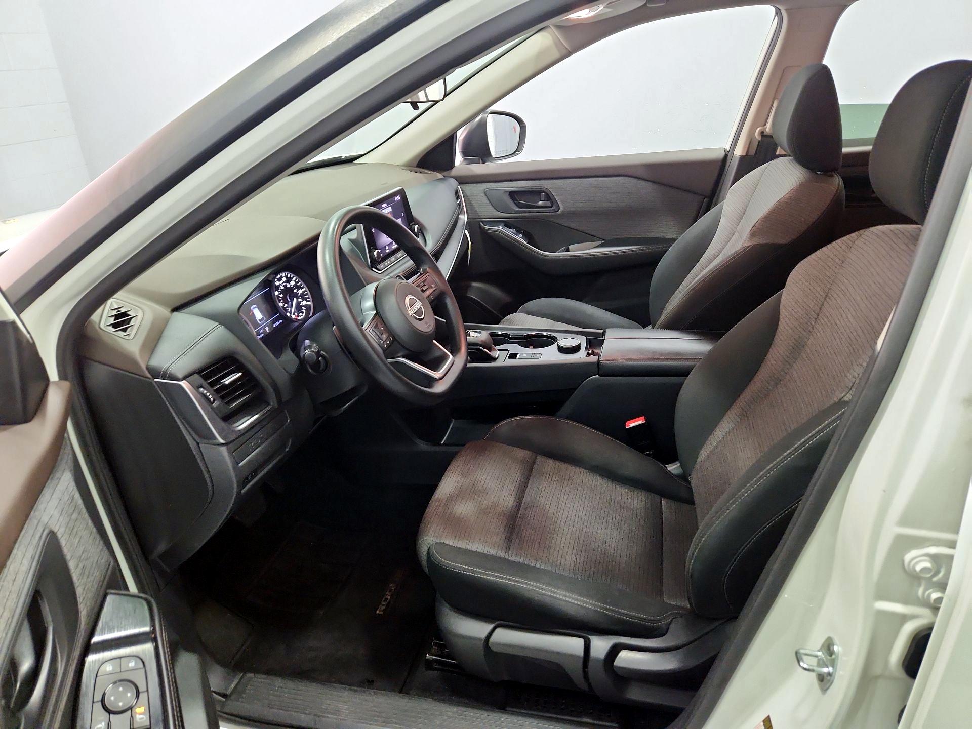 Thumbnail: 2022 Nissan Rogue - 11