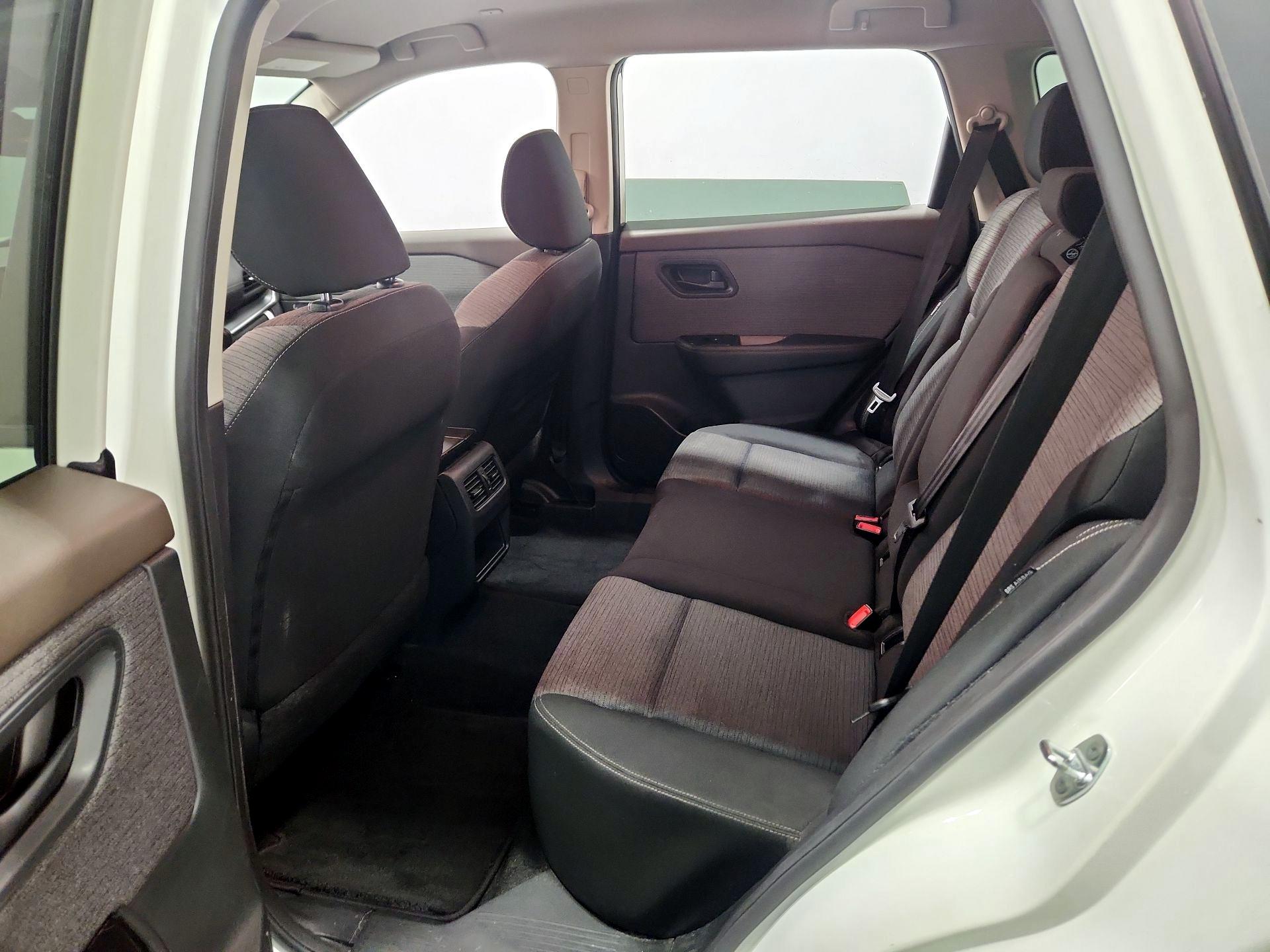 Thumbnail: 2022 Nissan Rogue - 19