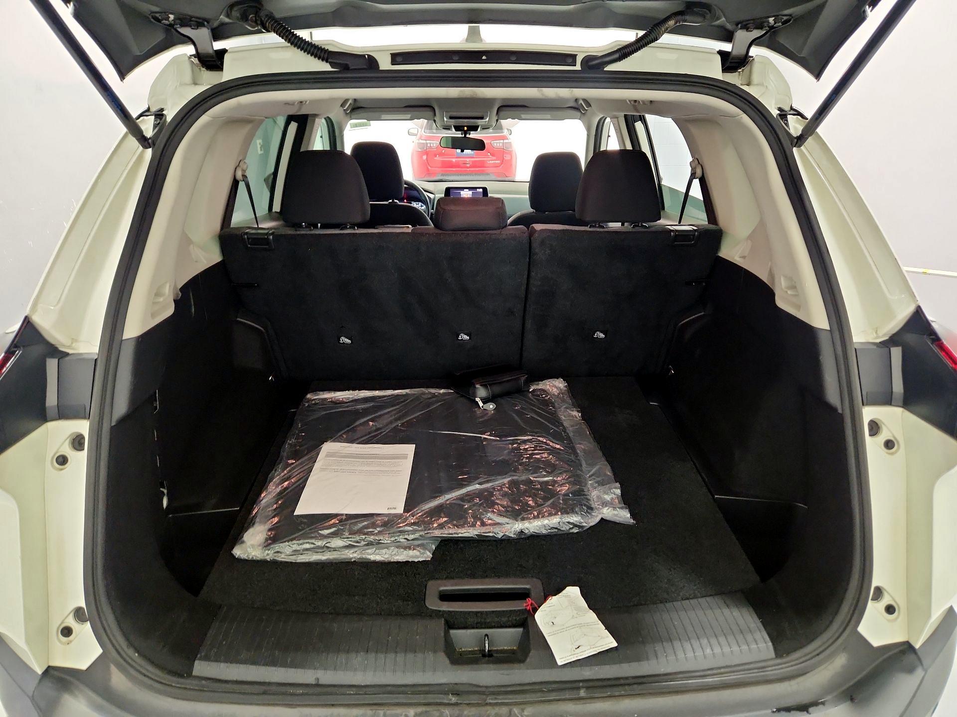 Thumbnail: 2022 Nissan Rogue - 20