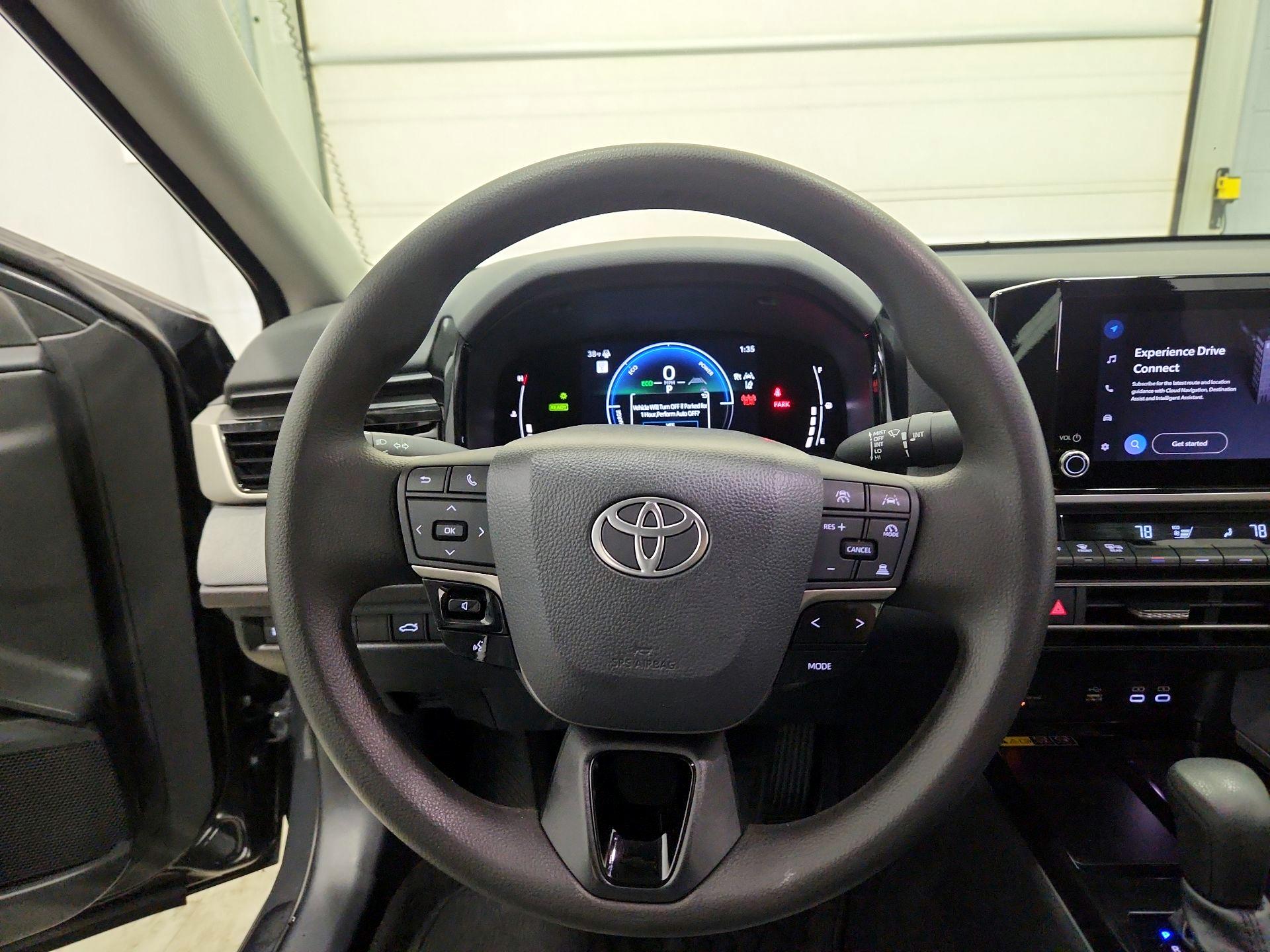 Thumbnail: 2025 Toyota Camry - 10